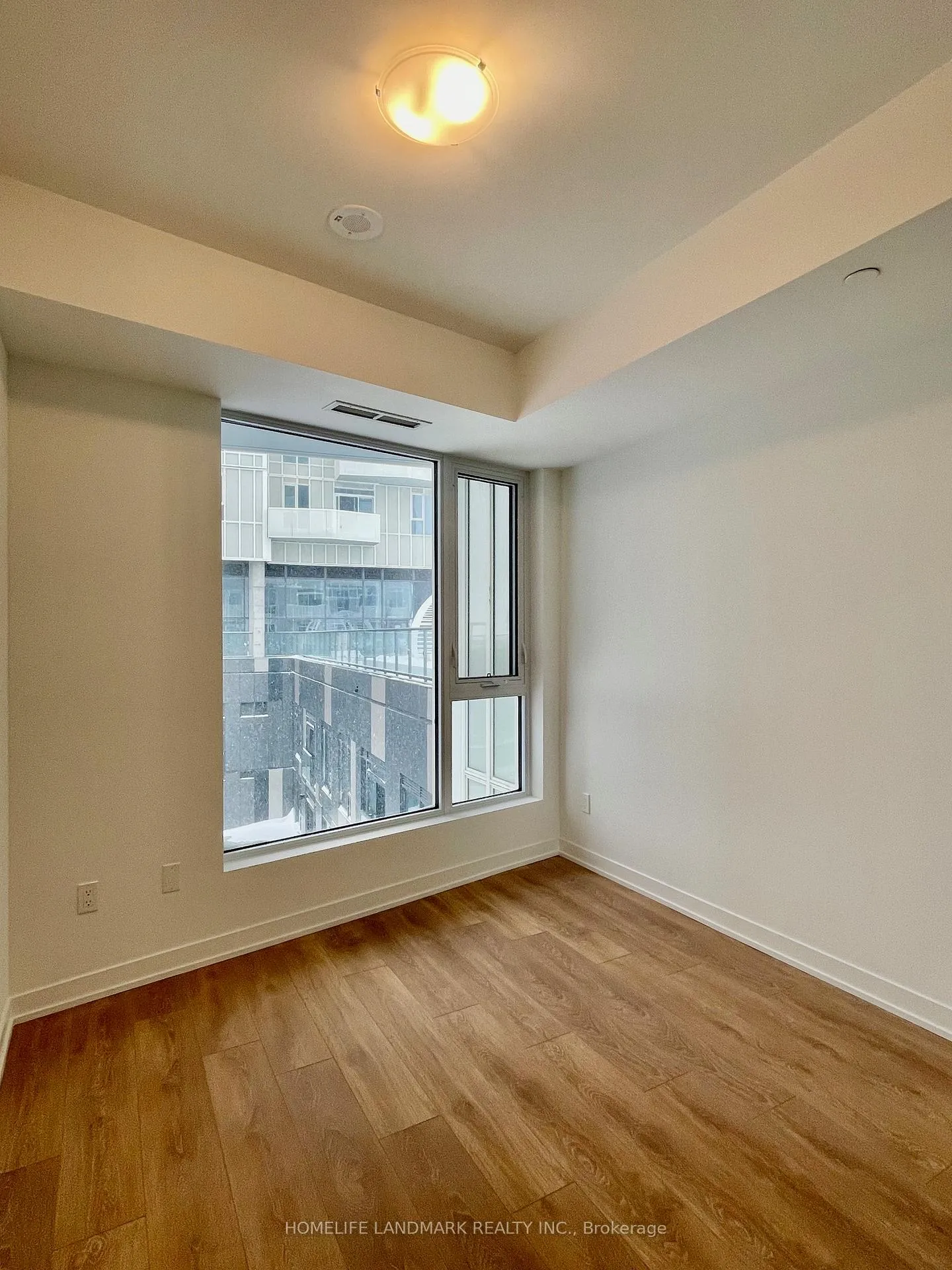 Photo 10 of Unit 525, 498 Caldari Road, Vaughan, Concord — HOMEH