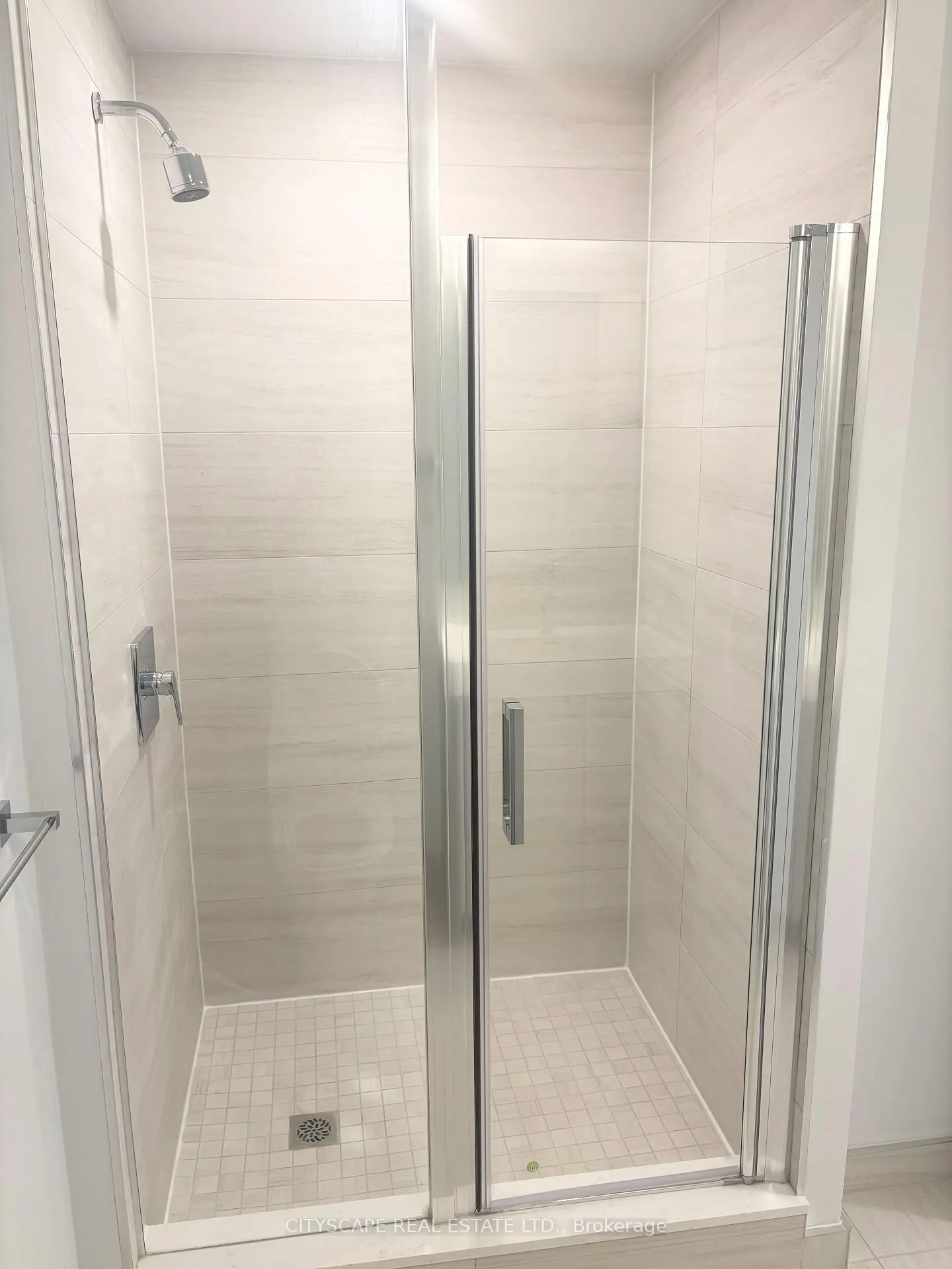 Photo 8 of Unit 1208, 2920 Highway 7 S, Vaughan, Concord — HOMEH
