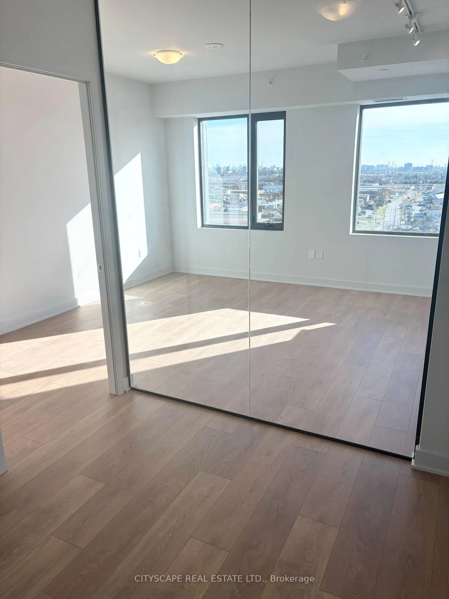 Photo 13 of Unit 1208, 2920 Highway 7 S, Vaughan, Concord — HOMEH