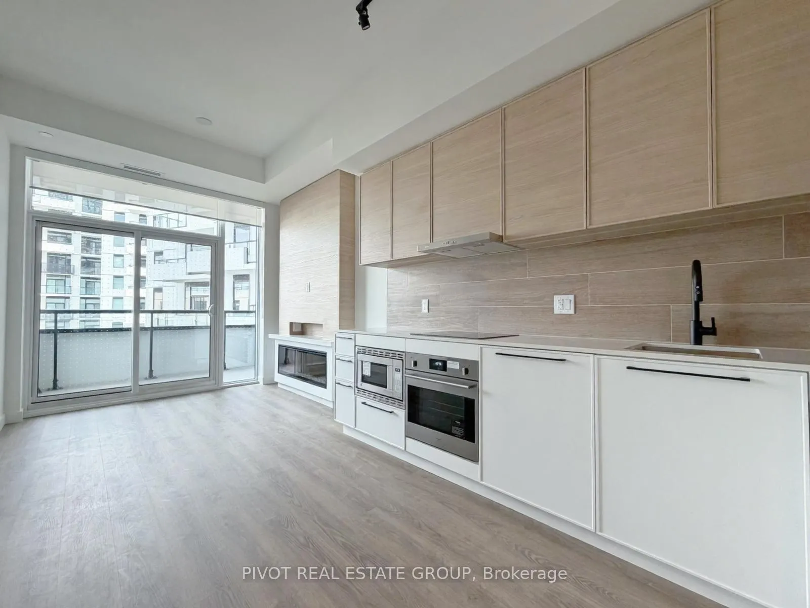 Photo 1 of Unit 828, 1050 Eastern Avenue, Toronto, The Beaches — HOMEH