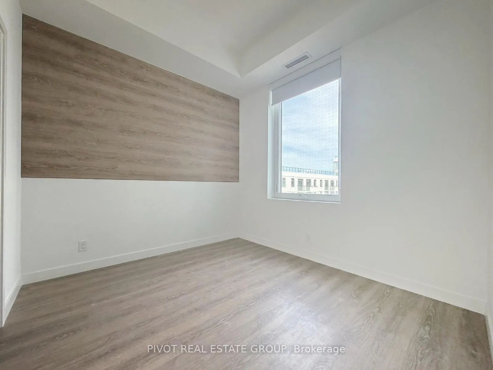 Photo 7 of Unit 828, 1050 Eastern Avenue, Toronto, The Beaches — HOMEH