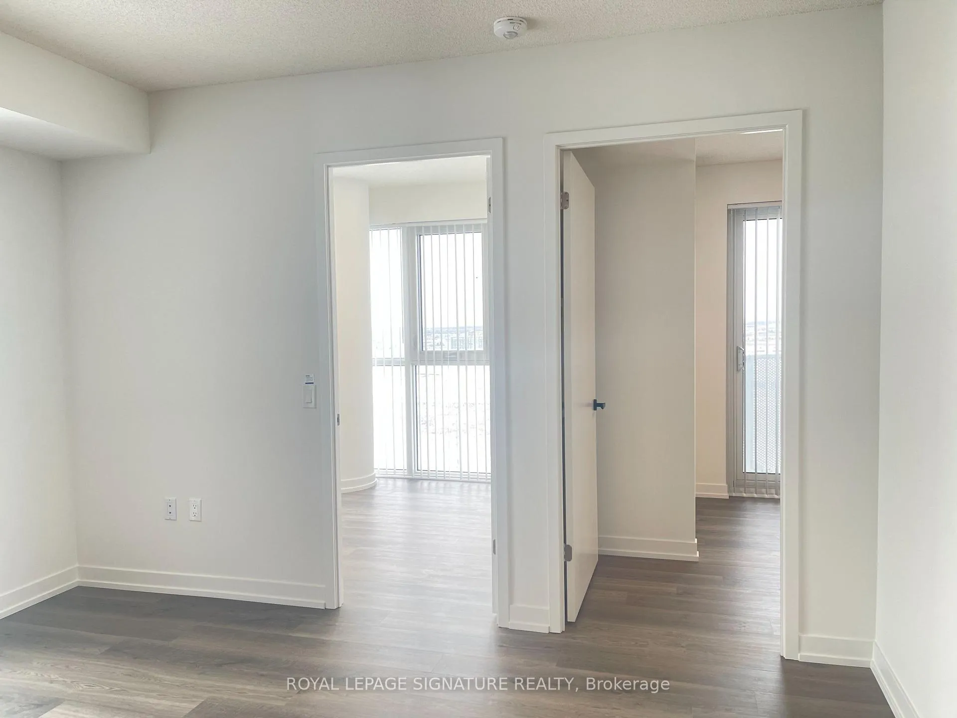 Photo 4 of Unit 1611, 195 Commerce Street, Vaughan, Vaughan Corporate Centre — HOMEH