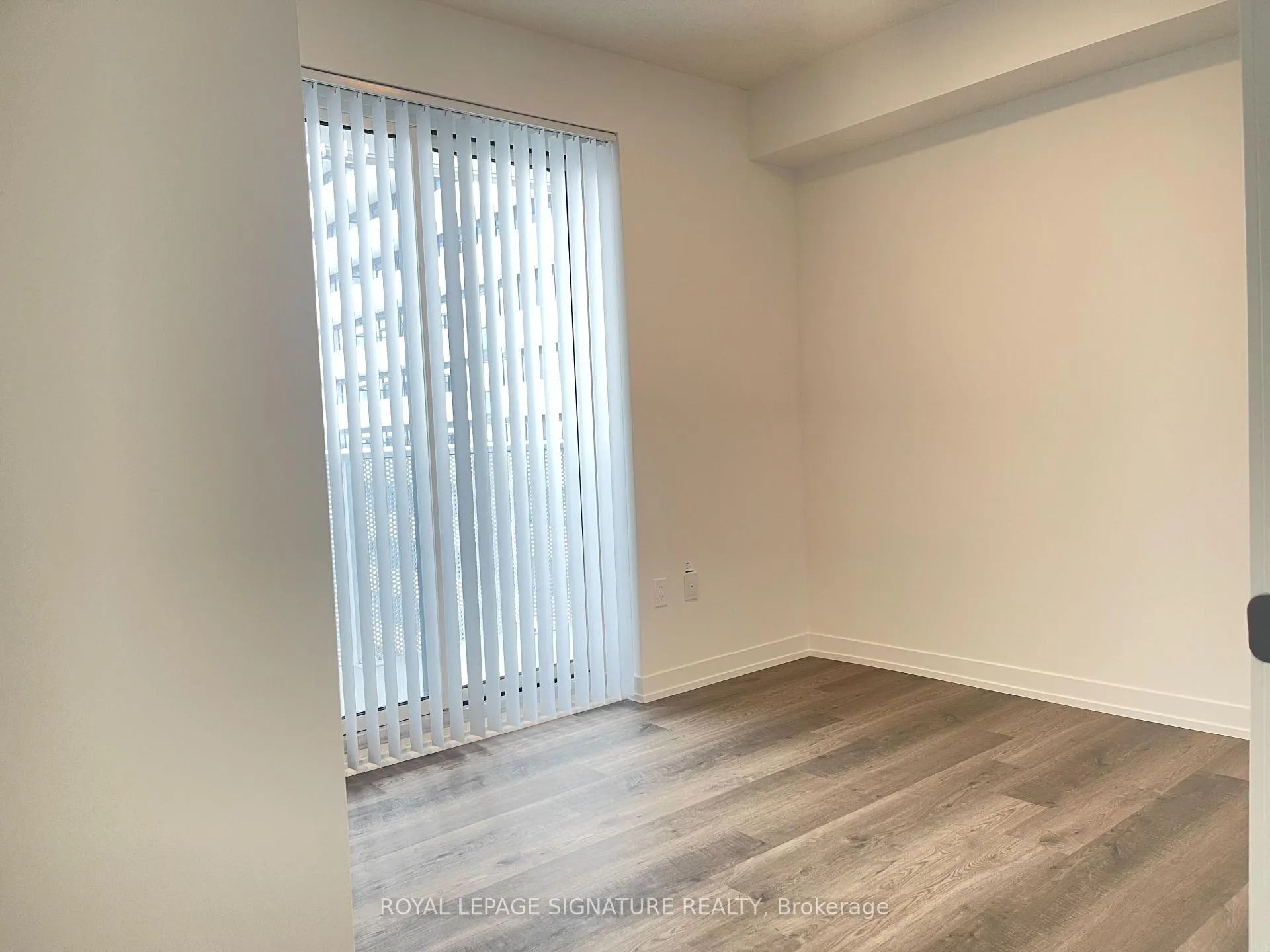 Photo 6 of Unit 1611, 195 Commerce Street, Vaughan, Vaughan Corporate Centre — HOMEH
