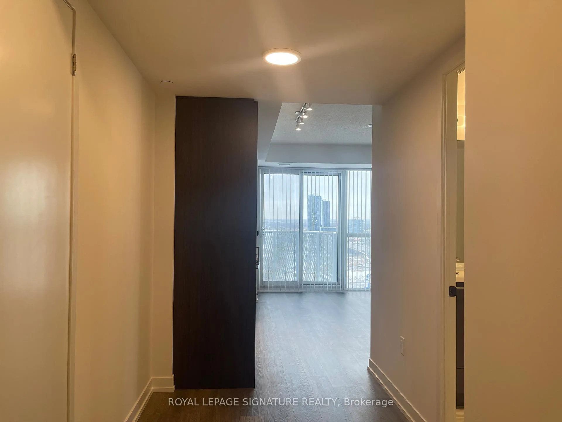 Photo 15 of Unit 1611, 195 Commerce Street, Vaughan, Vaughan Corporate Centre — HOMEH