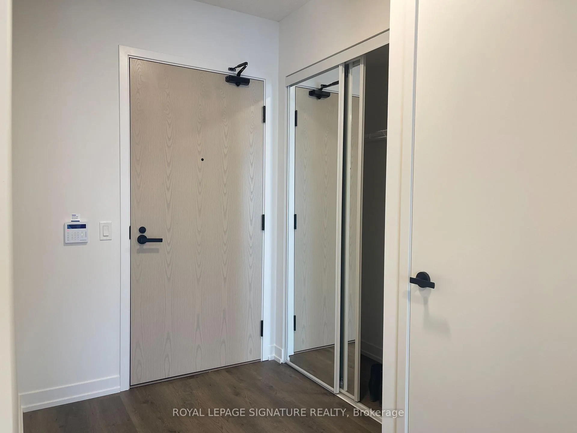 Photo 16 of Unit 1611, 195 Commerce Street, Vaughan, Vaughan Corporate Centre — HOMEH