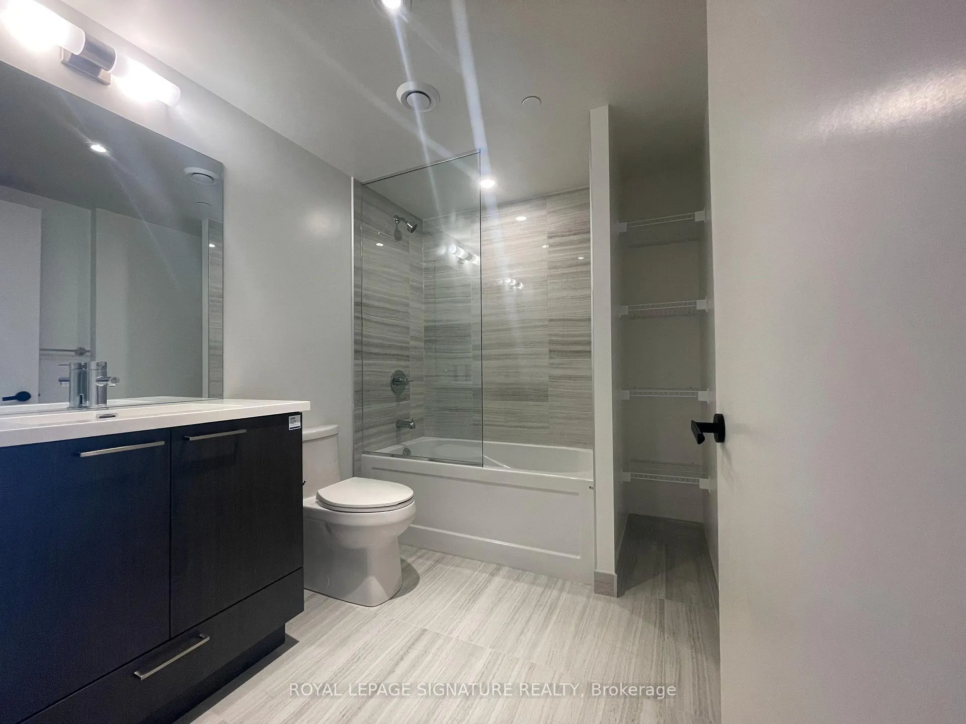 Photo 17 of Unit 1611, 195 Commerce Street, Vaughan, Vaughan Corporate Centre — HOMEH