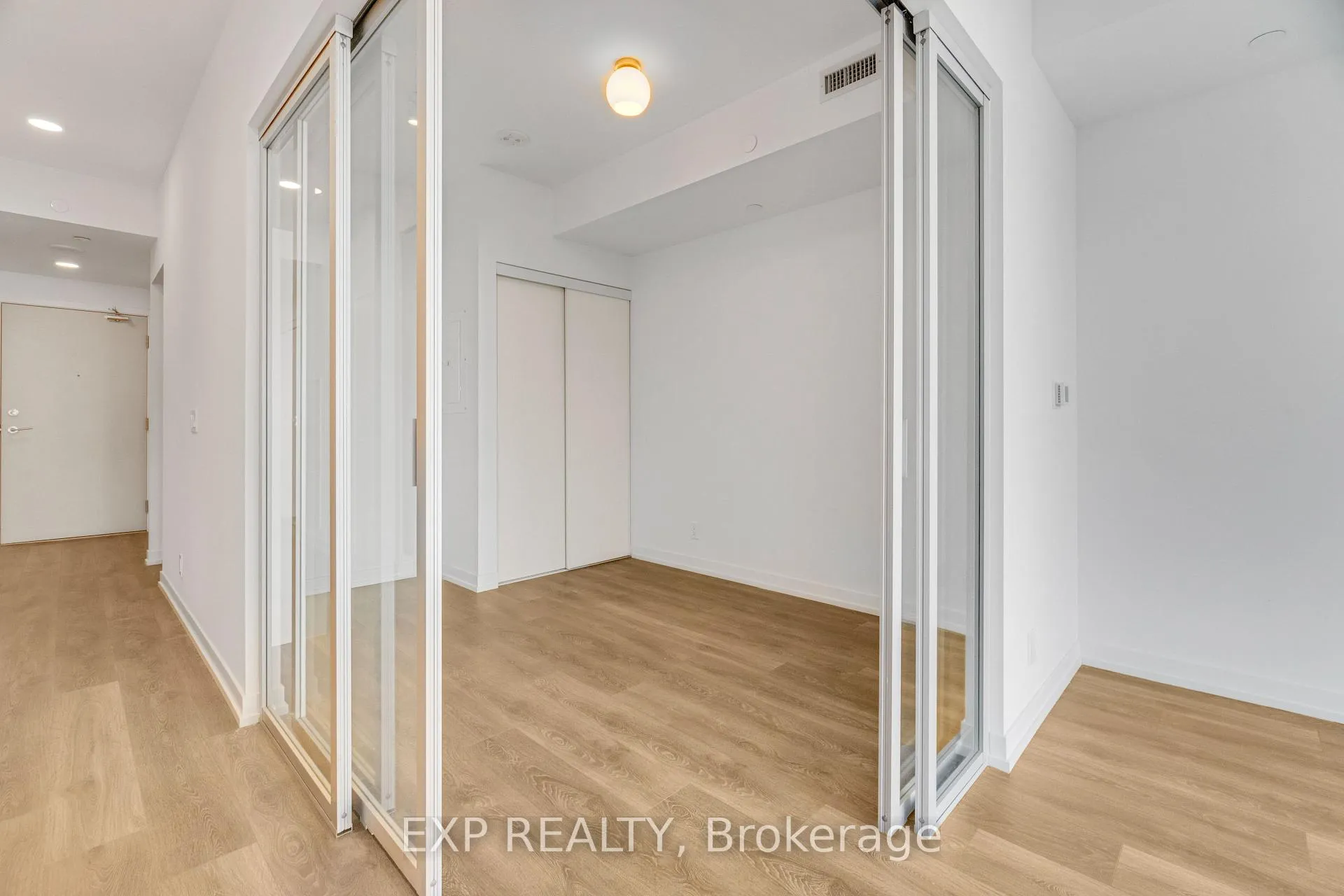 Photo 15 of Unit 321, 2020 Bathurst Street, Toronto, Humewood-Cedarvale — HOMEH