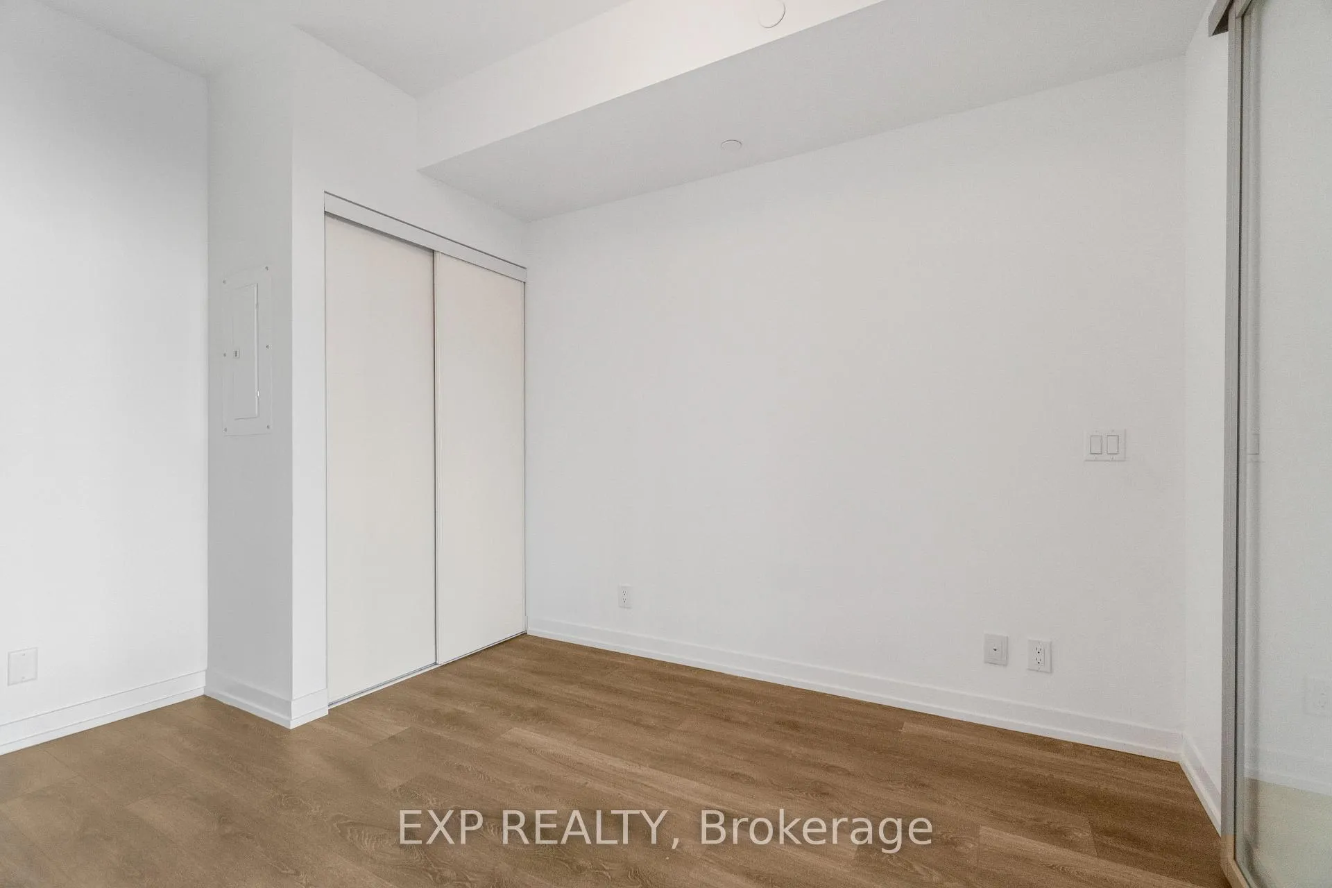 Photo 16 of Unit 321, 2020 Bathurst Street, Toronto, Humewood-Cedarvale — HOMEH