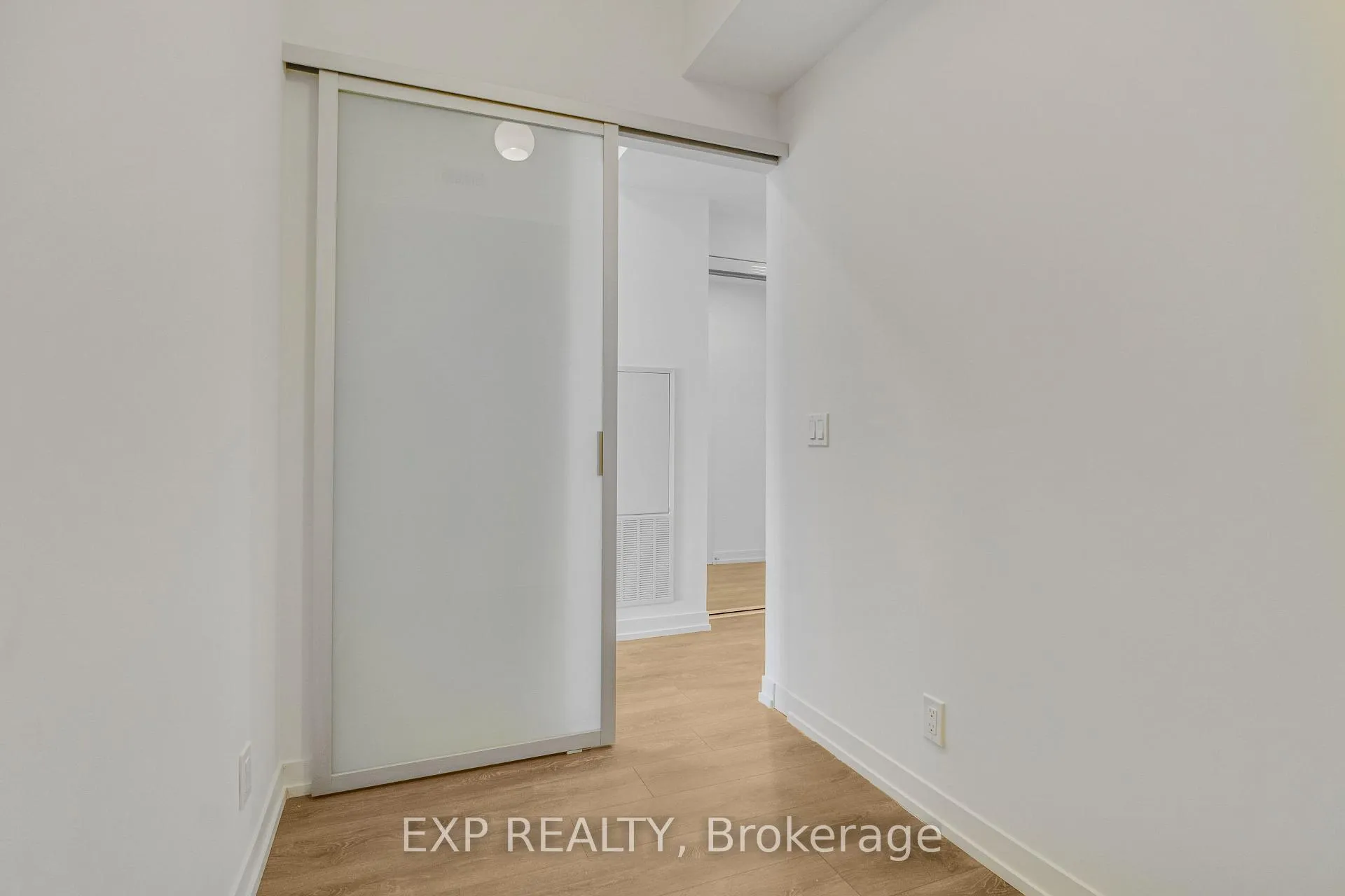 Photo 18 of Unit 321, 2020 Bathurst Street, Toronto, Humewood-Cedarvale — HOMEH
