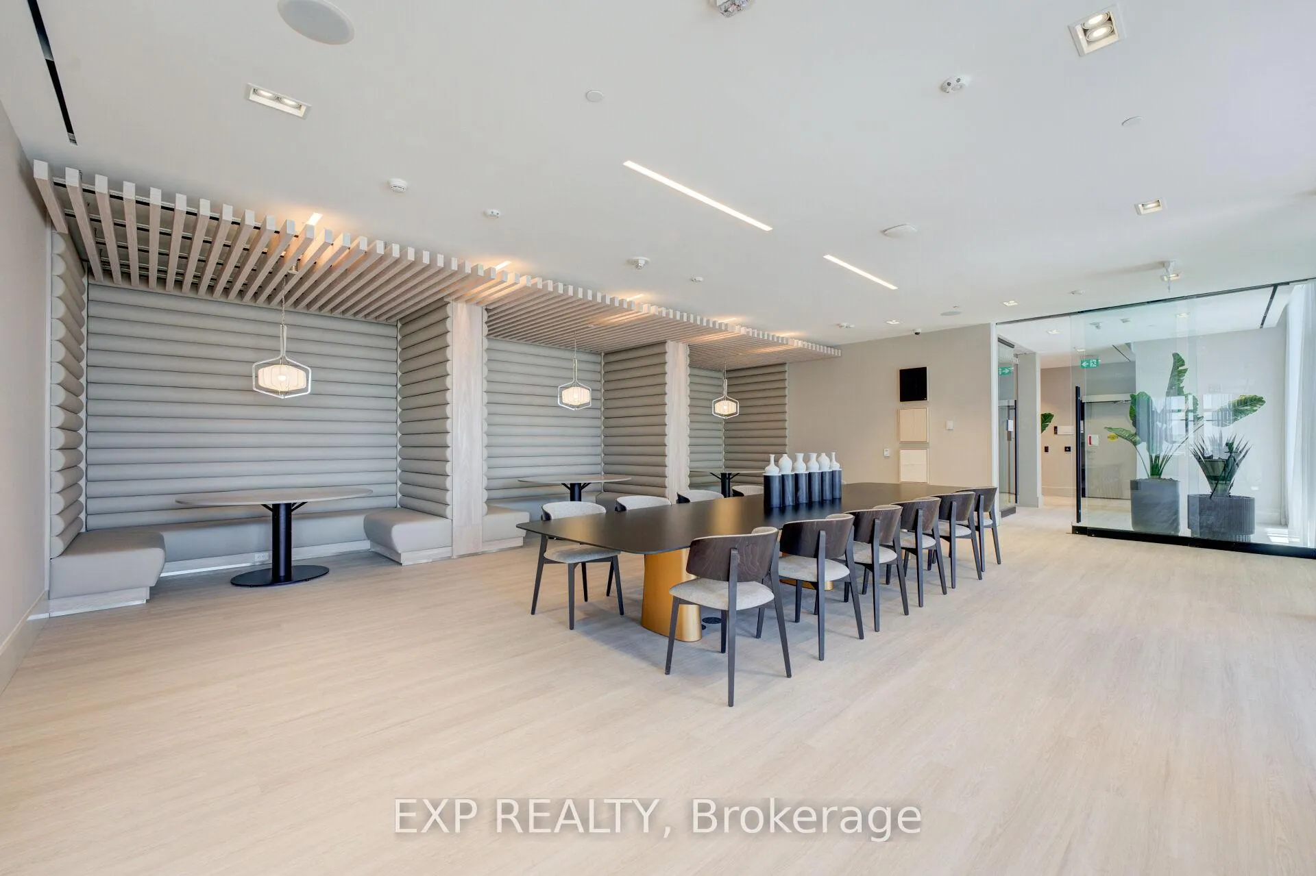 Photo 23 of Unit 321, 2020 Bathurst Street, Toronto, Humewood-Cedarvale — HOMEH
