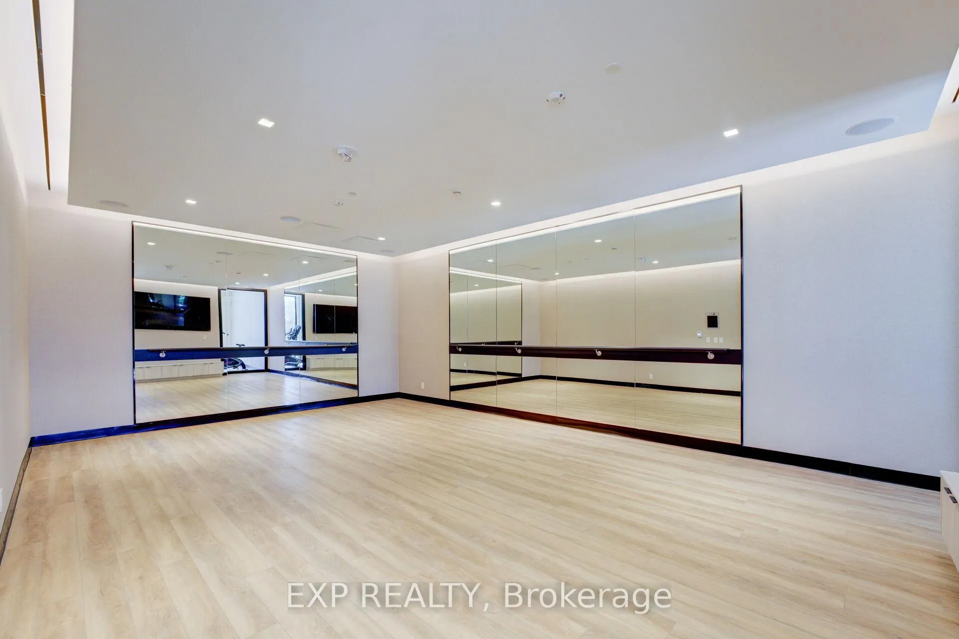 Photo 27 of Unit 321, 2020 Bathurst Street, Toronto, Humewood-Cedarvale — HOMEH