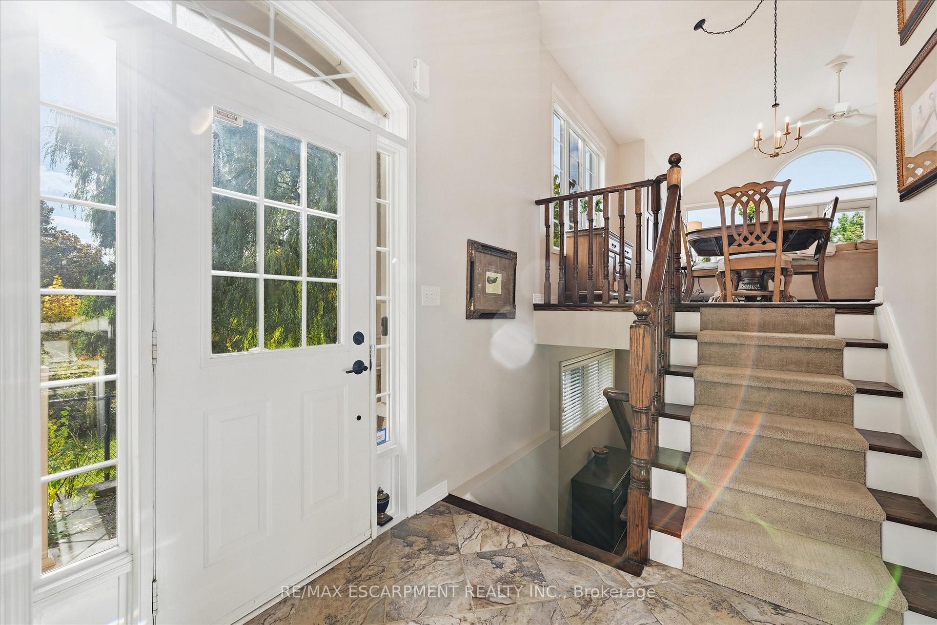 Photo 5 of Unit 19, 4241 Sarazen Drive, Burlington, Rose — HOMEH