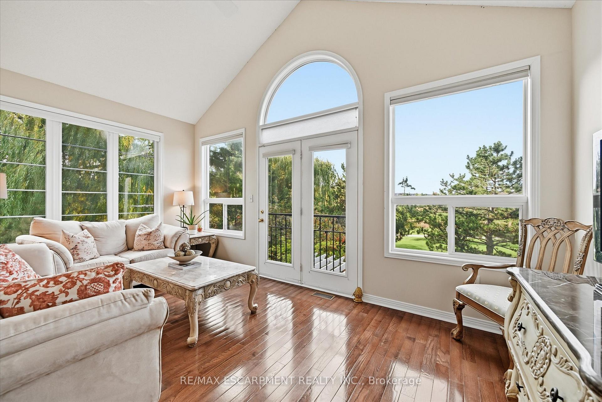 Photo 15 of Unit 19, 4241 Sarazen Drive, Burlington, Rose — HOMEH