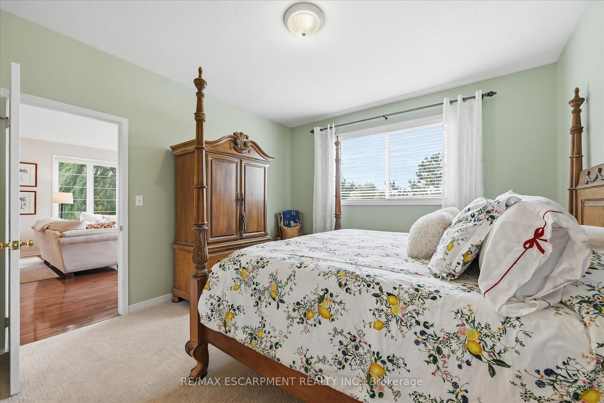 Photo 21 of Unit 19, 4241 Sarazen Drive, Burlington, Rose — HOMEH