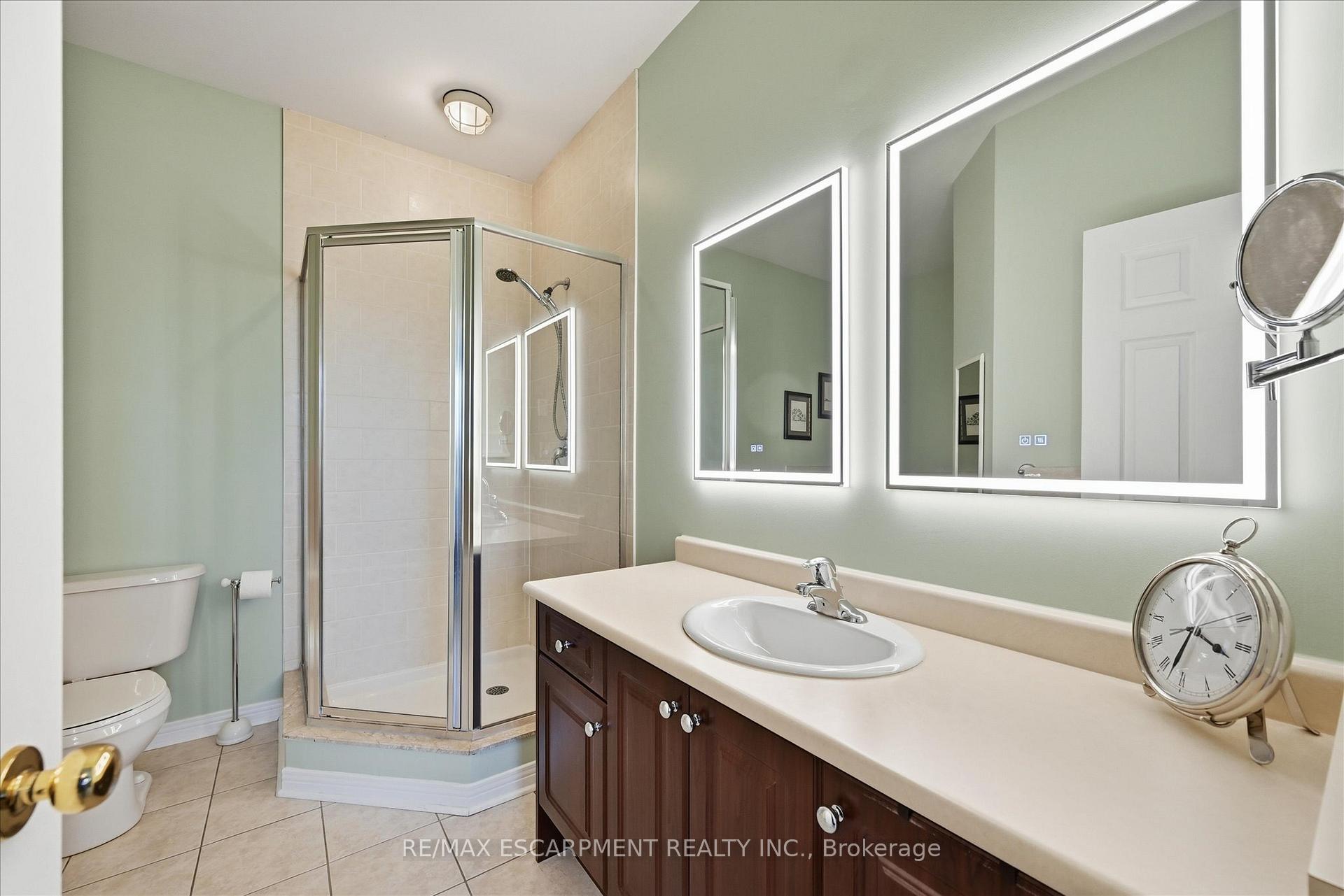 Photo 23 of Unit 19, 4241 Sarazen Drive, Burlington, Rose — HOMEH