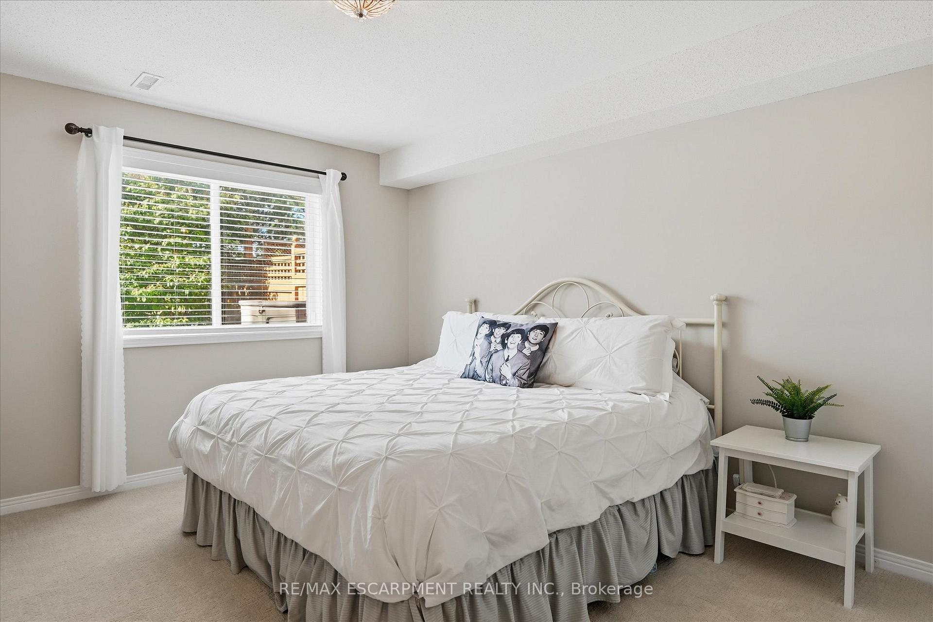 Photo 29 of Unit 19, 4241 Sarazen Drive, Burlington, Rose — HOMEH