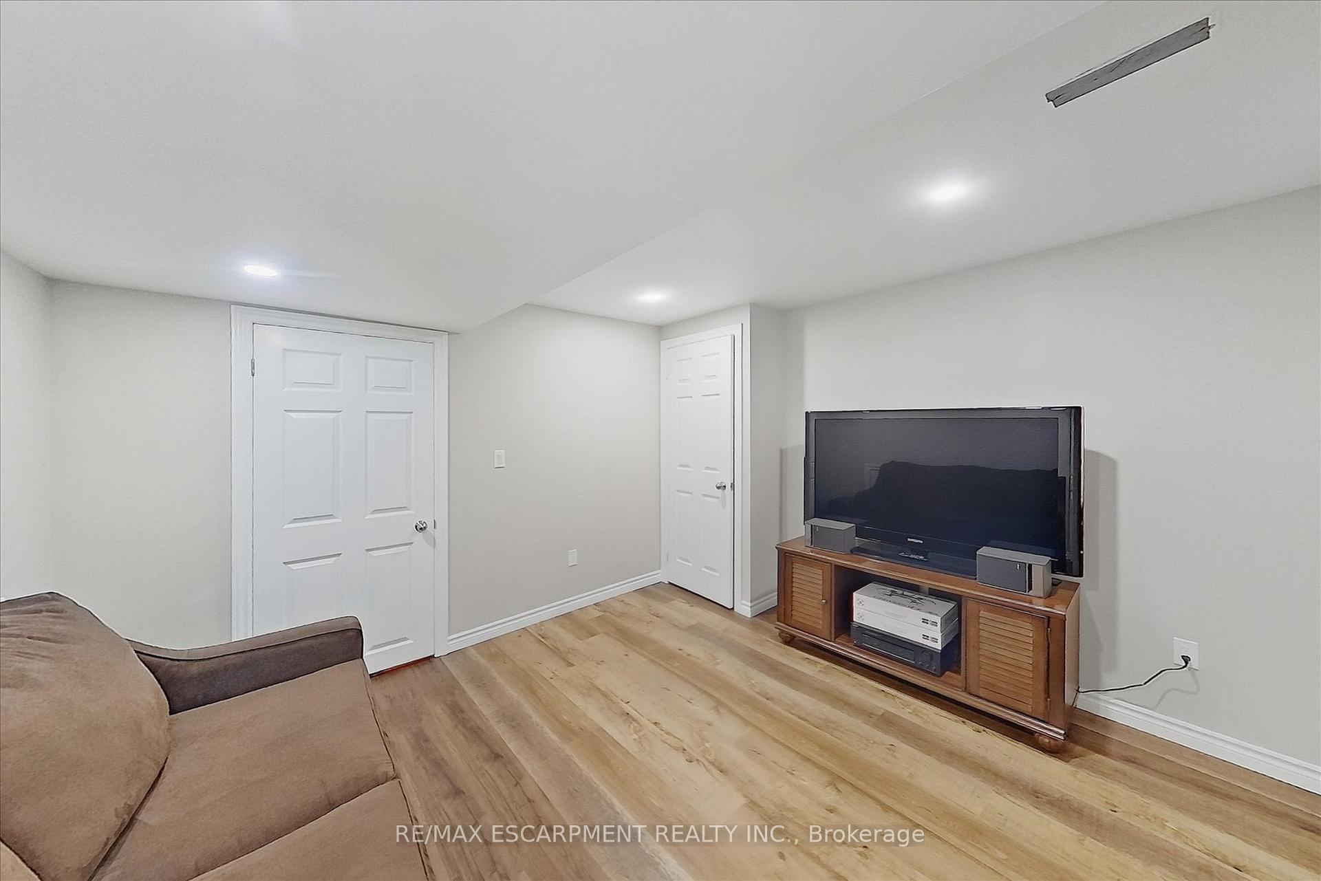 Photo 32 of Unit 19, 4241 Sarazen Drive, Burlington, Rose — HOMEH