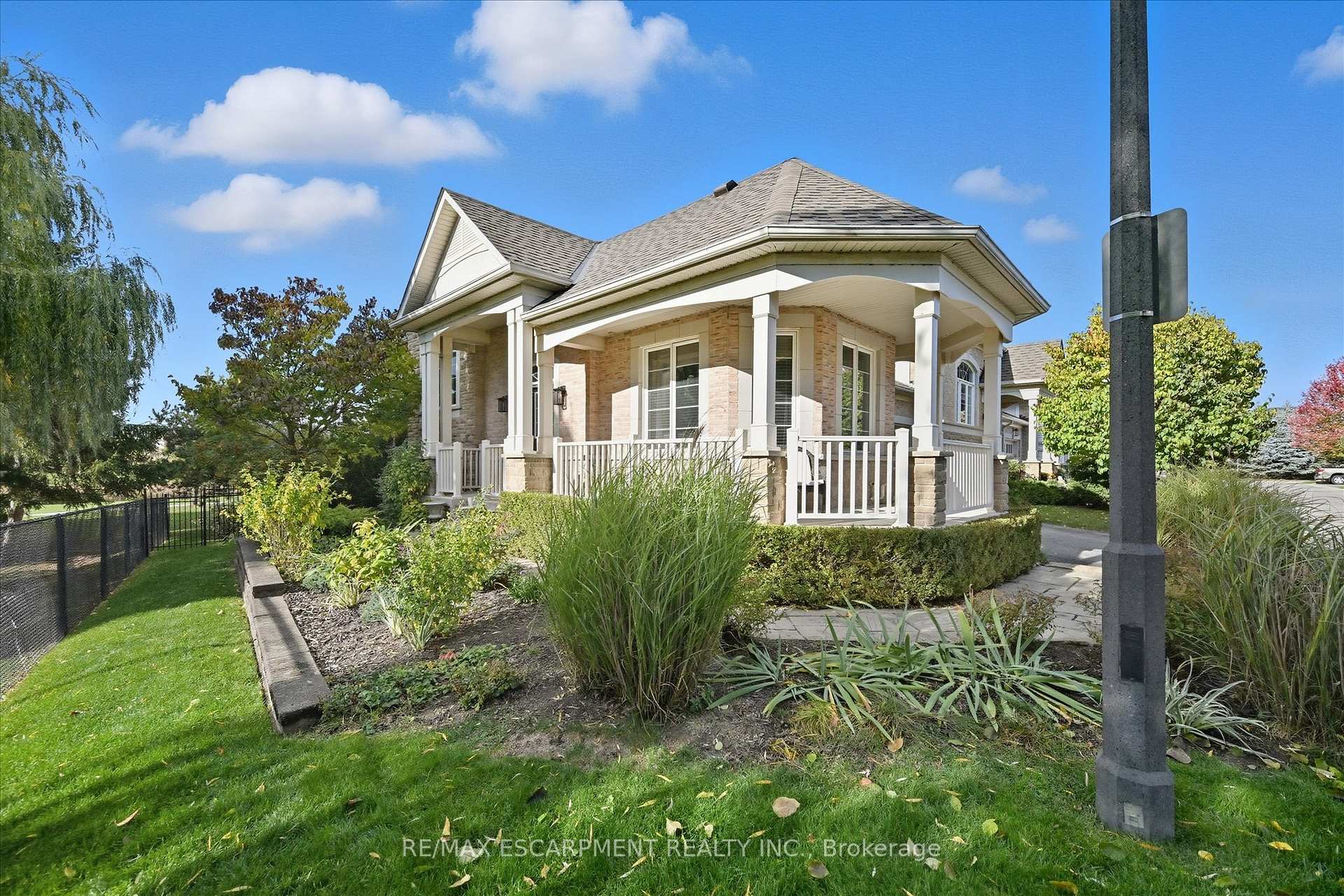 Photo 34 of Unit 19, 4241 Sarazen Drive, Burlington, Rose — HOMEH