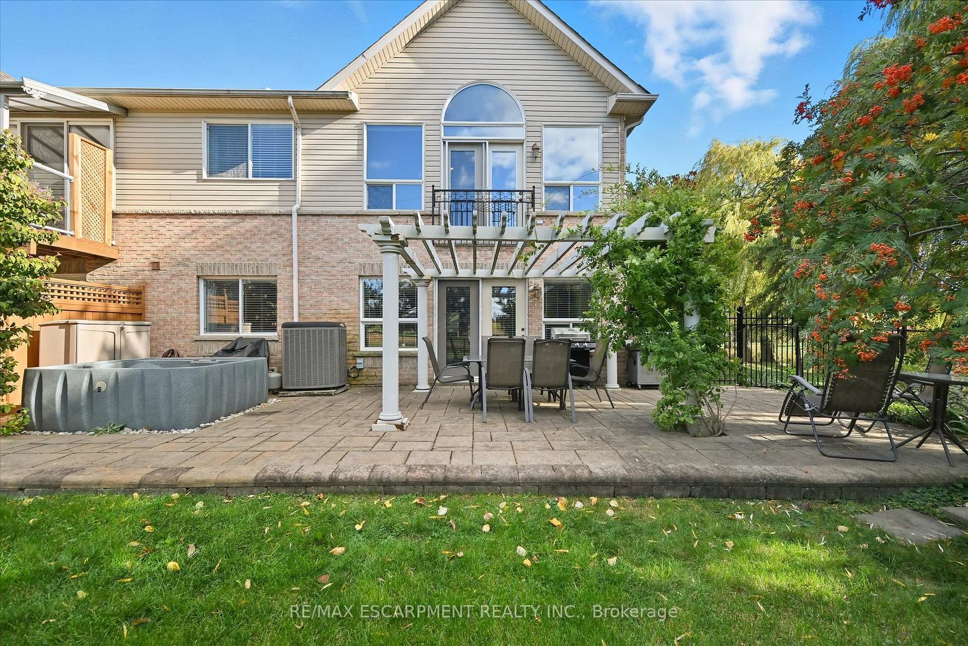 Photo 38 of Unit 19, 4241 Sarazen Drive, Burlington, Rose — HOMEH