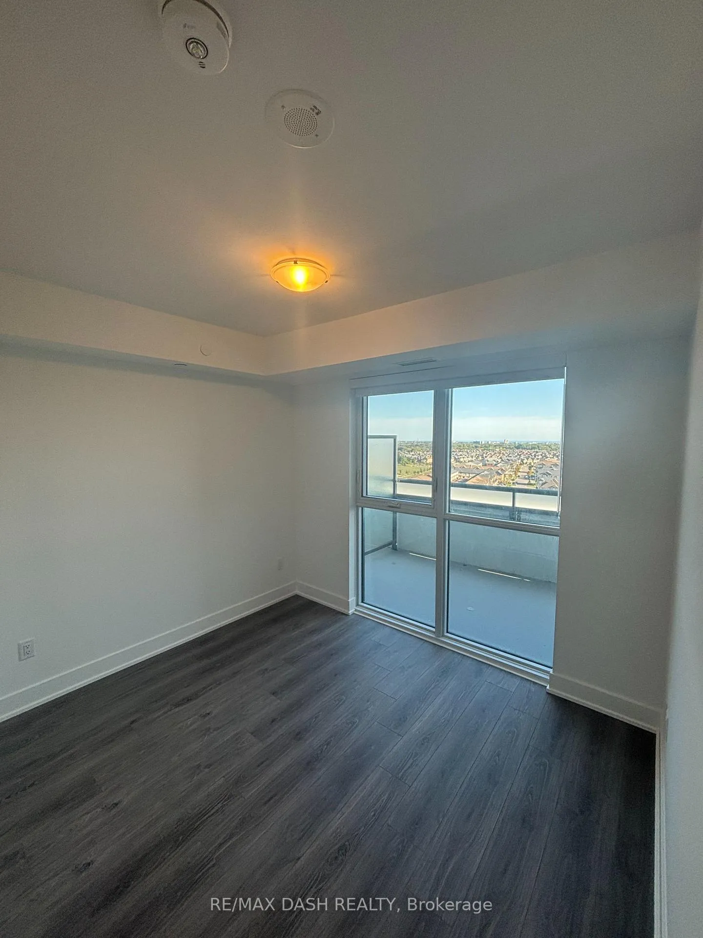 Photo 3 of Unit 1041, 2425 Simcoe Street N, Oshawa, Windfields — HOMEH