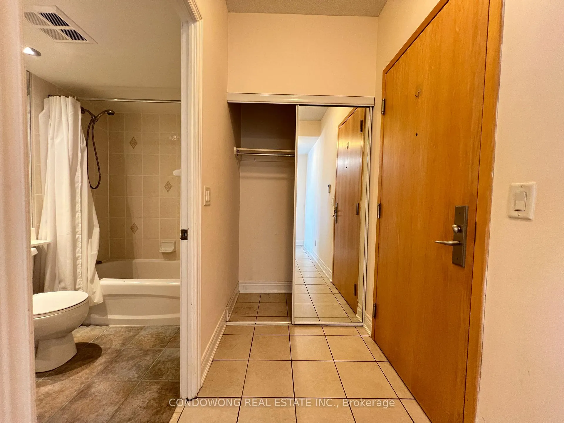 Photo 10 of Unit 1007, 62 Suncrest Boulevard, Markham, Thornhill — HOMEH