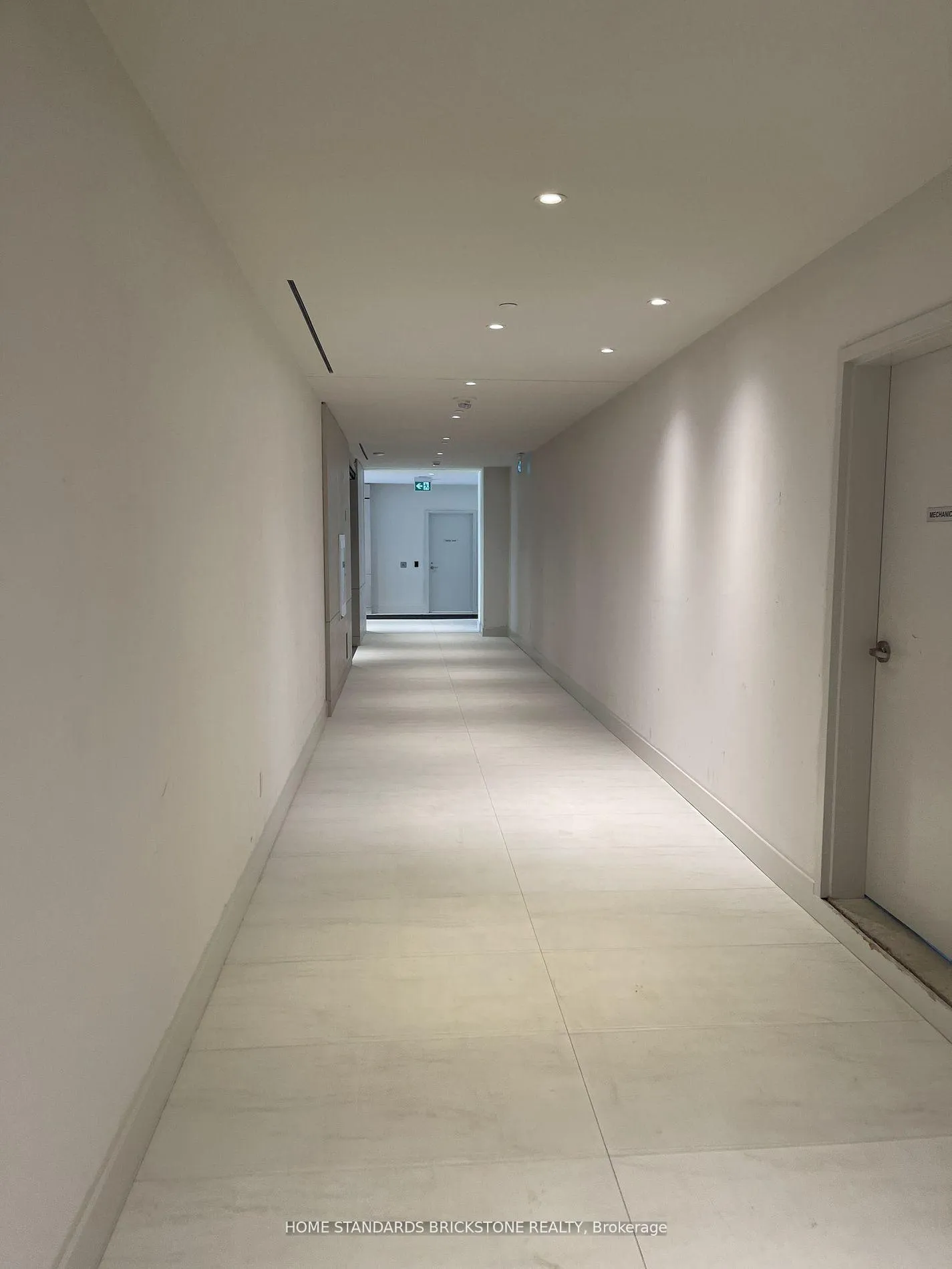 Photo 2 of Unit 2007, 50 Upper Mall Way N, Vaughan, Brownridge — HOMEH