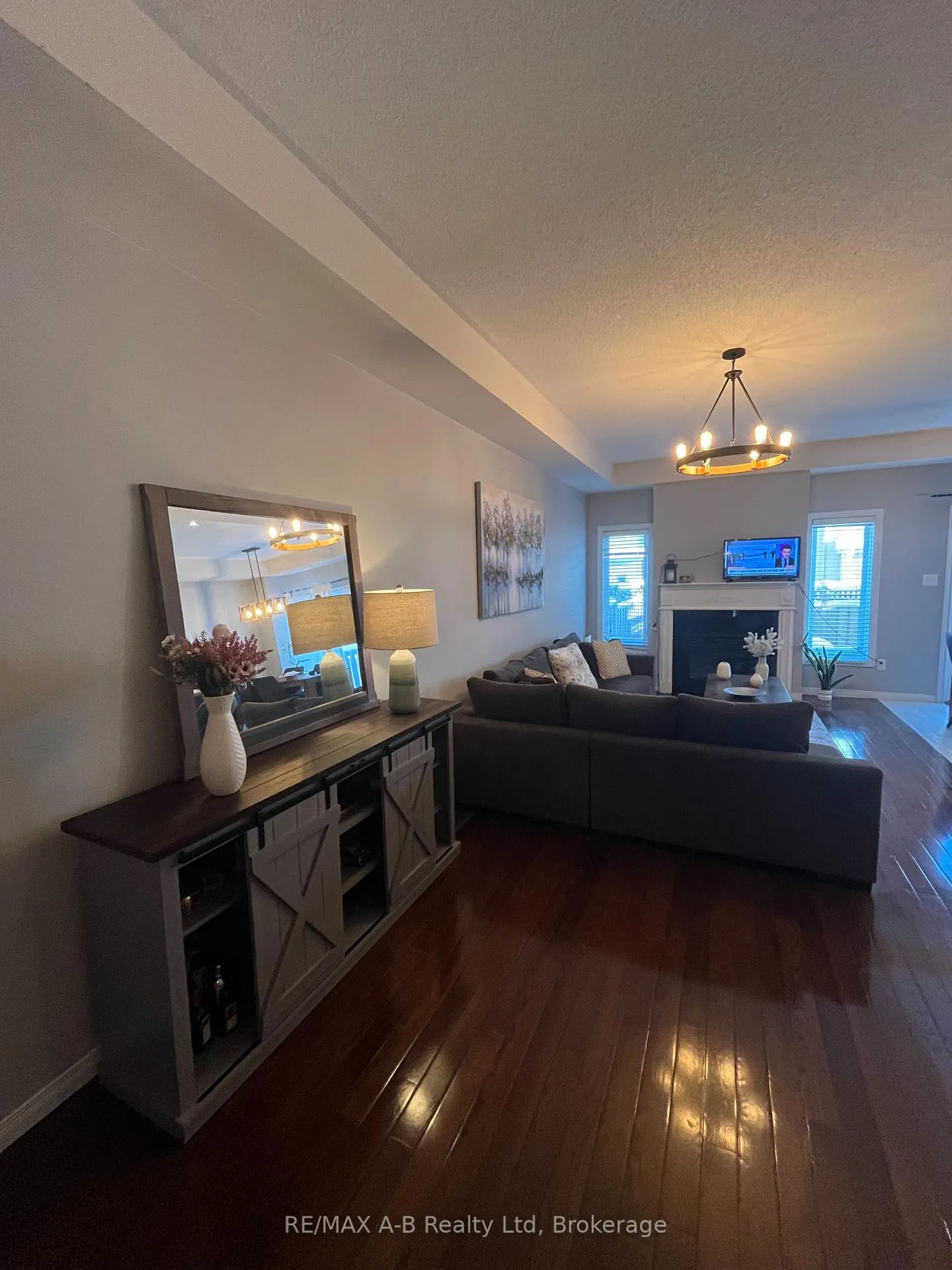 Photo 5 of Unit 19, 19 Valleyside Lane, Hamilton, Dundas — HOMEH