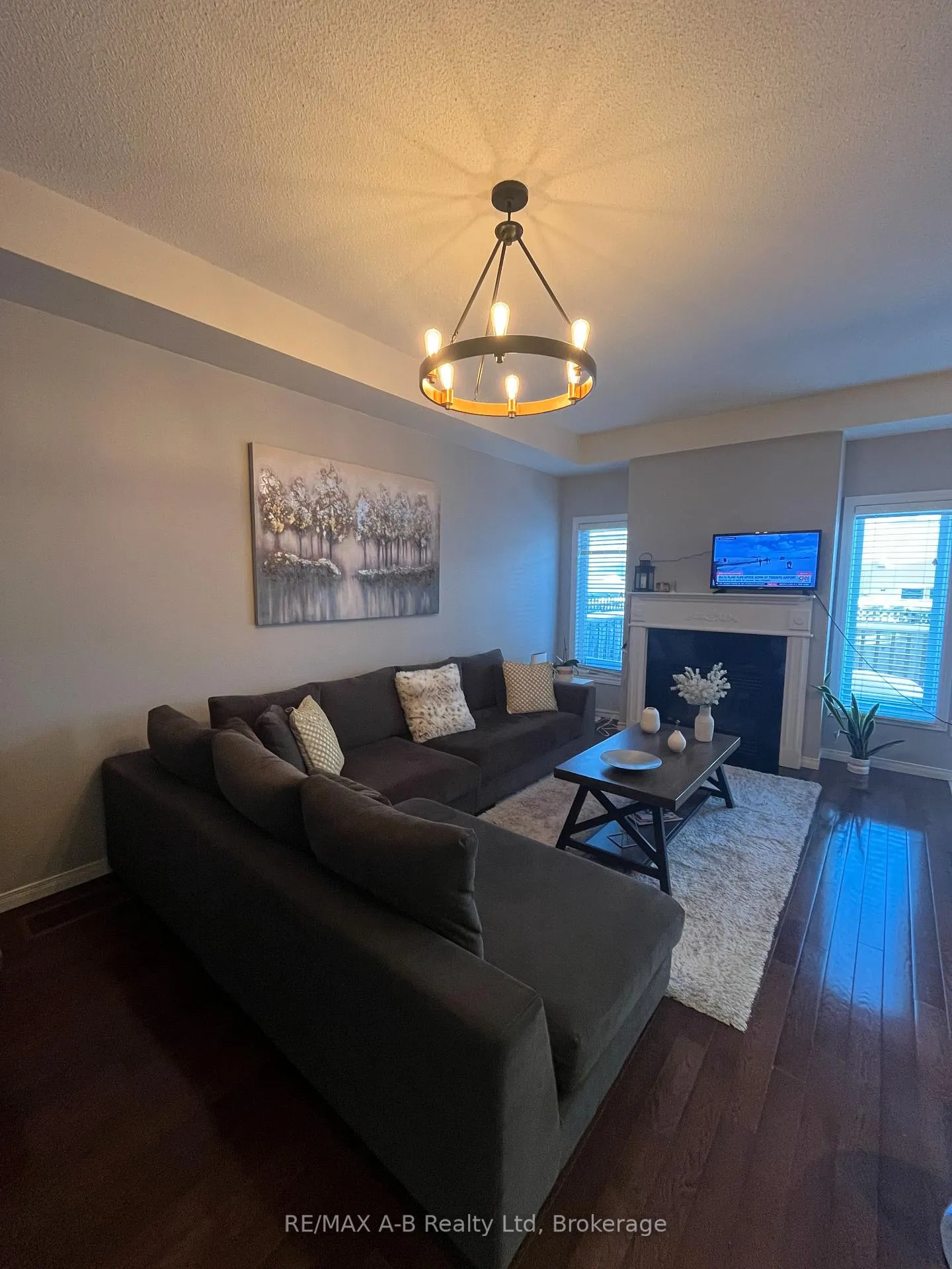 Photo 6 of Unit 19, 19 Valleyside Lane, Hamilton, Dundas — HOMEH