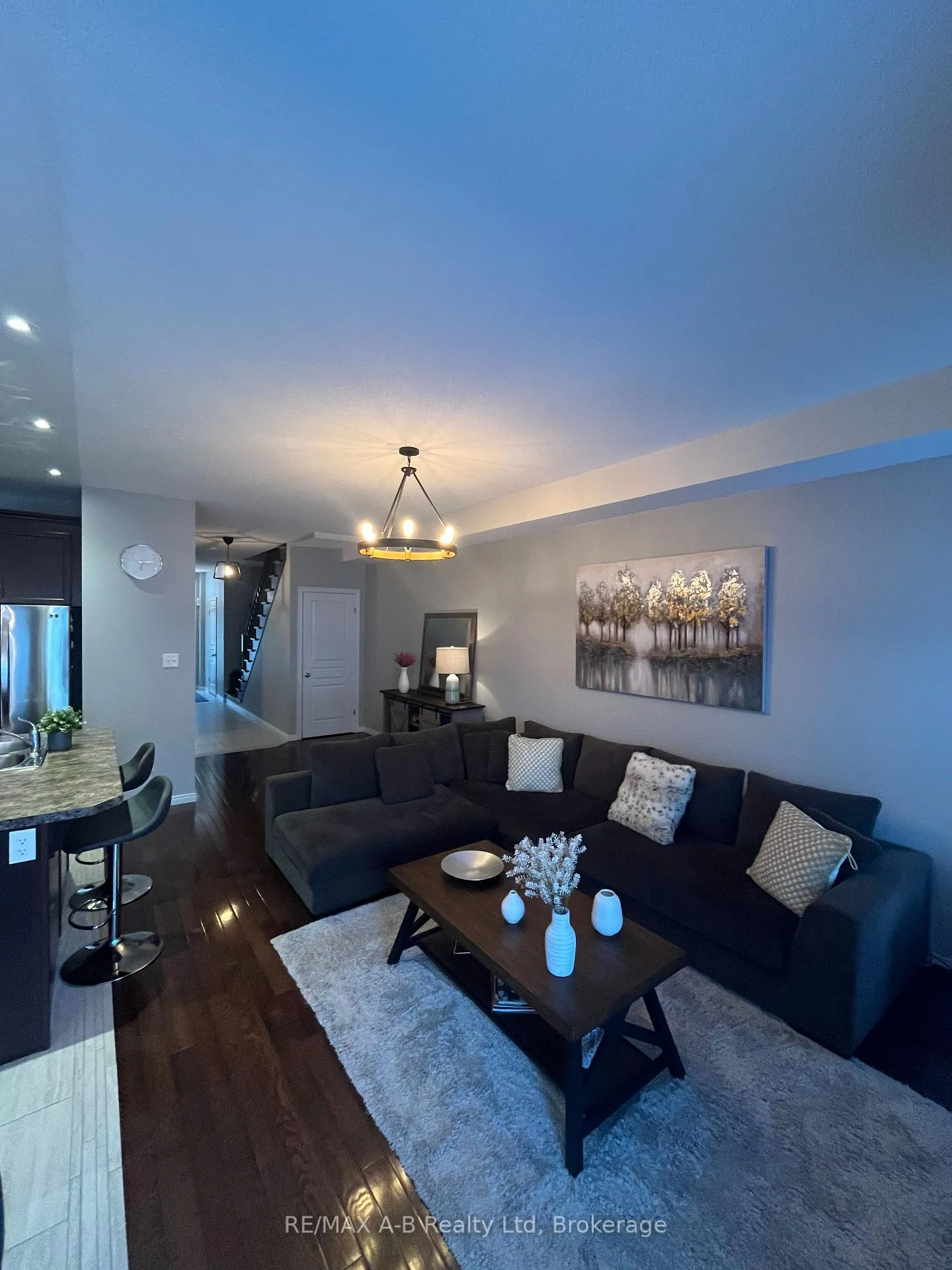 Photo 7 of Unit 19, 19 Valleyside Lane, Hamilton, Dundas — HOMEH