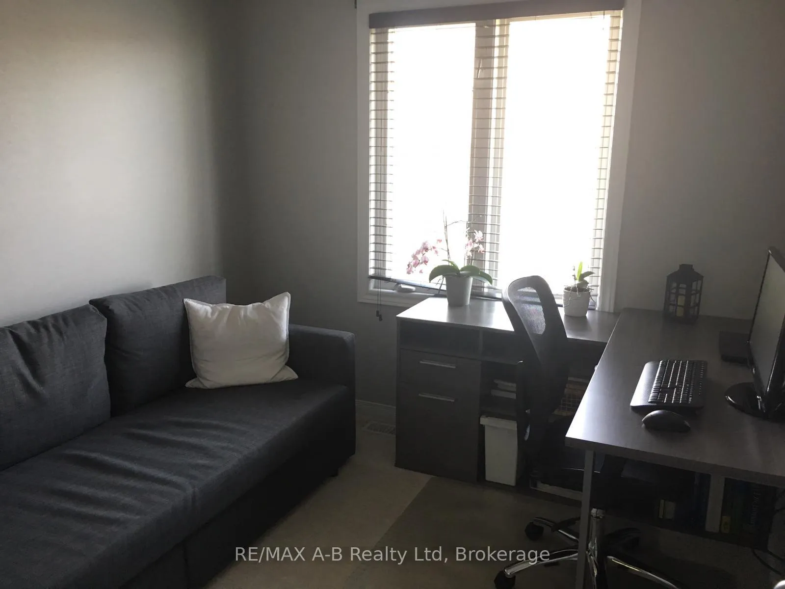 Photo 17 of Unit 19, 19 Valleyside Lane, Hamilton, Dundas — HOMEH