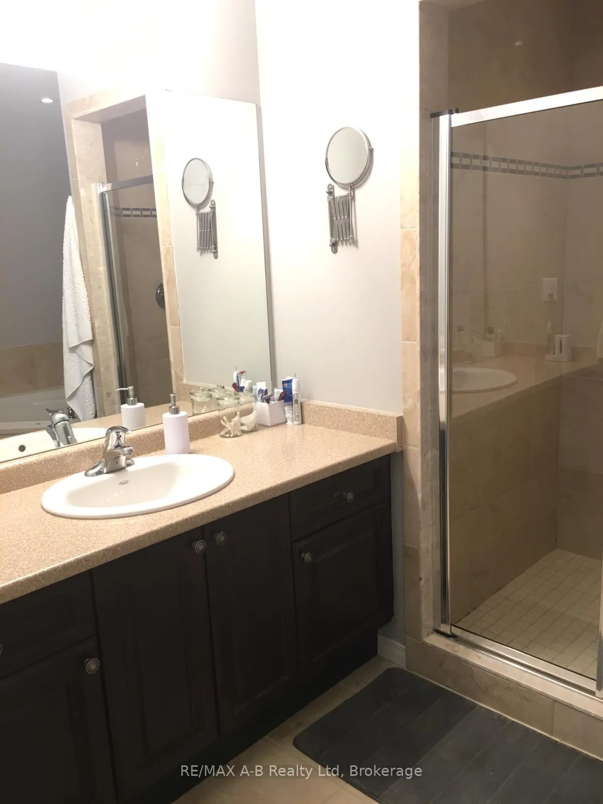 Photo 19 of Unit 19, 19 Valleyside Lane, Hamilton, Dundas — HOMEH