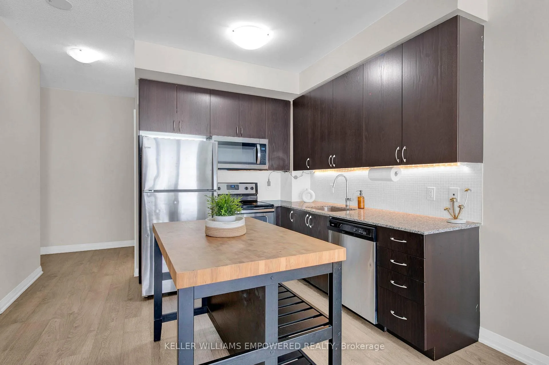 Photo 7 of Unit 909, 9560 Markham Road, Markham, Wismer — HOMEH