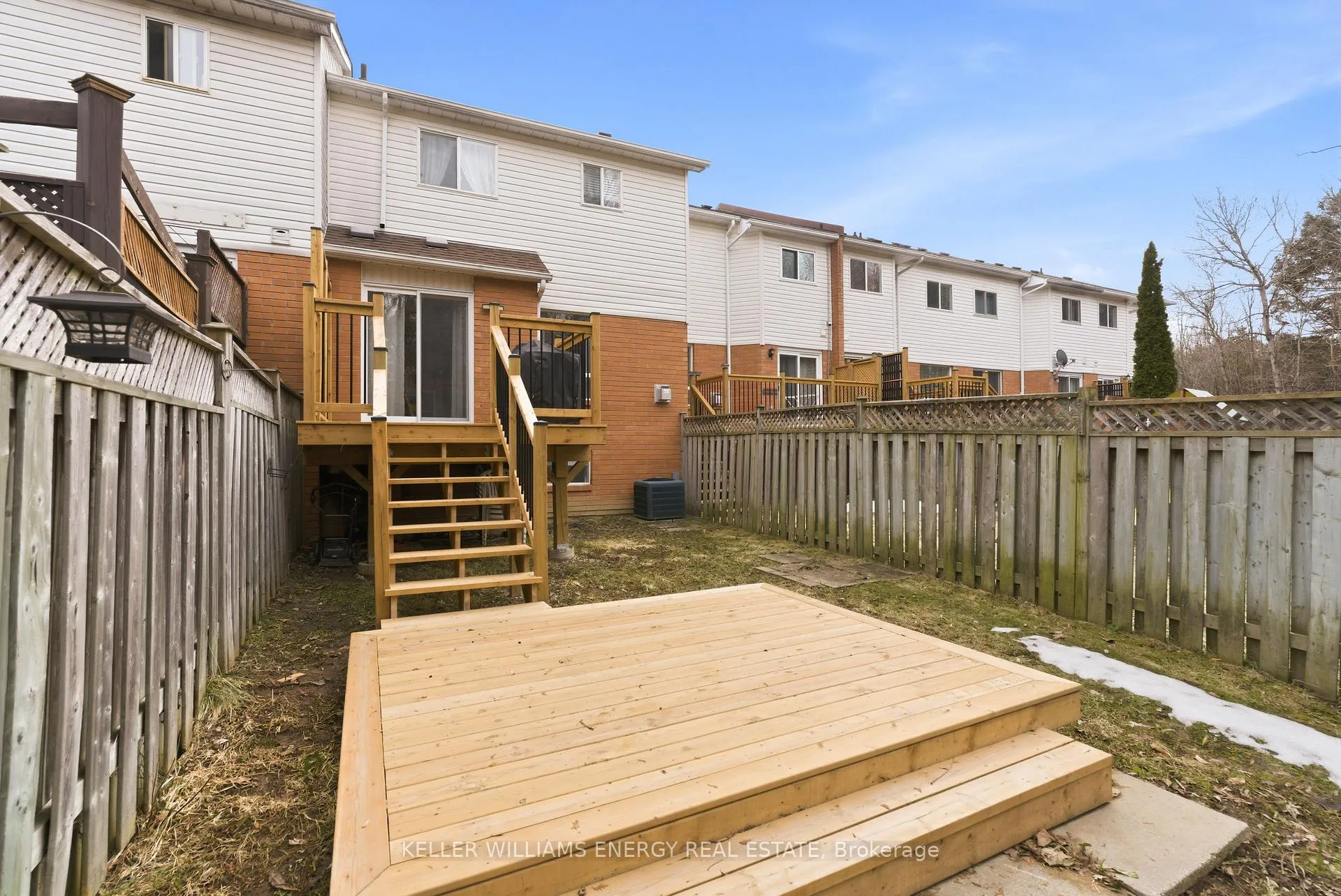 Photo 30 of 1698 Woodgate Trail, Oshawa, Samac — HOMEH