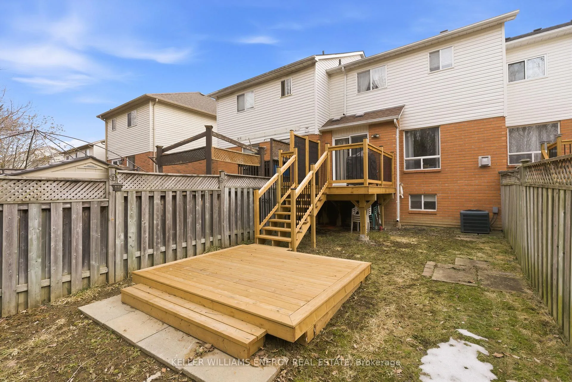 Photo 31 of 1698 Woodgate Trail, Oshawa, Samac — HOMEH