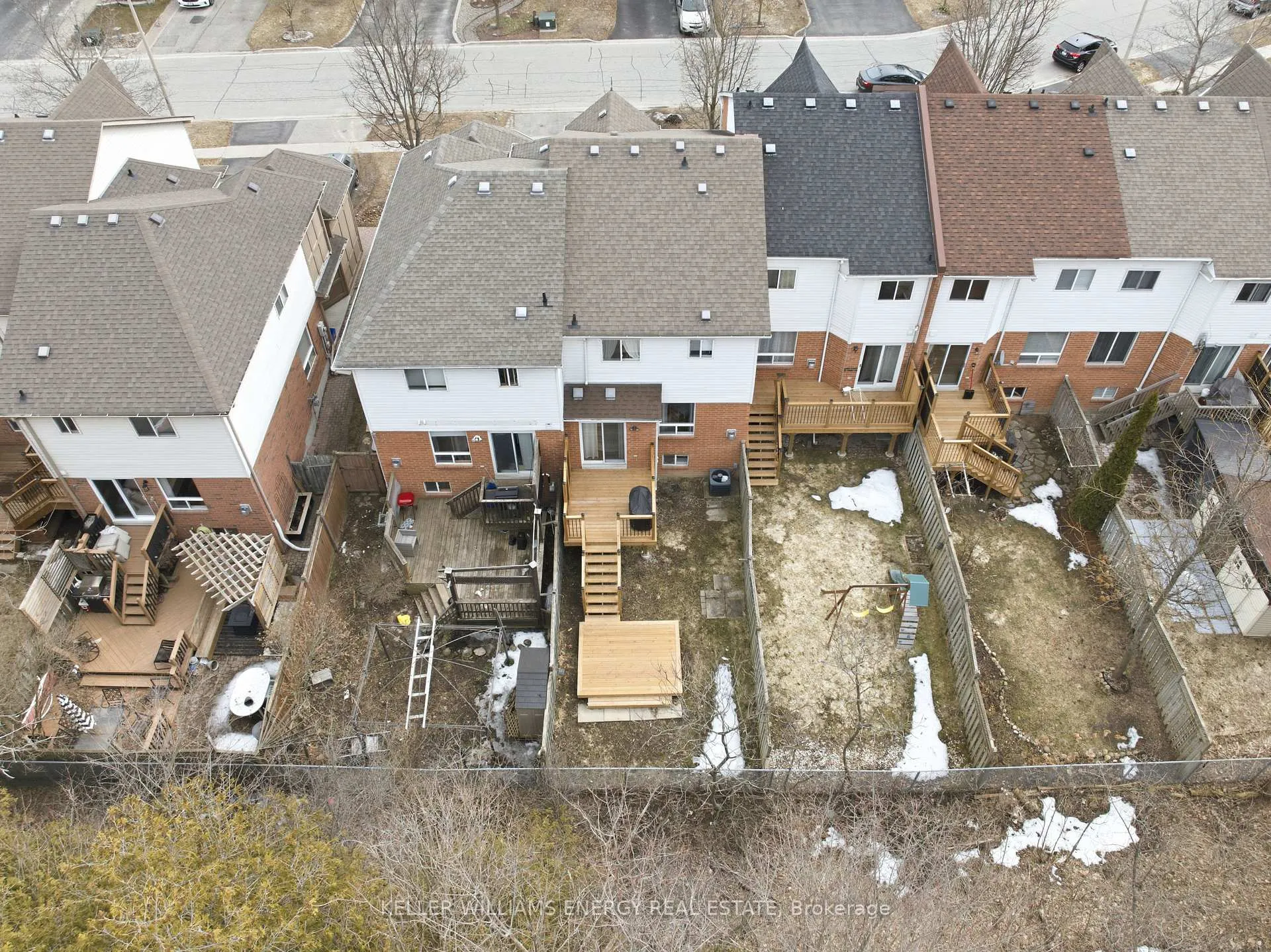 Photo 33 of 1698 Woodgate Trail, Oshawa, Samac — HOMEH