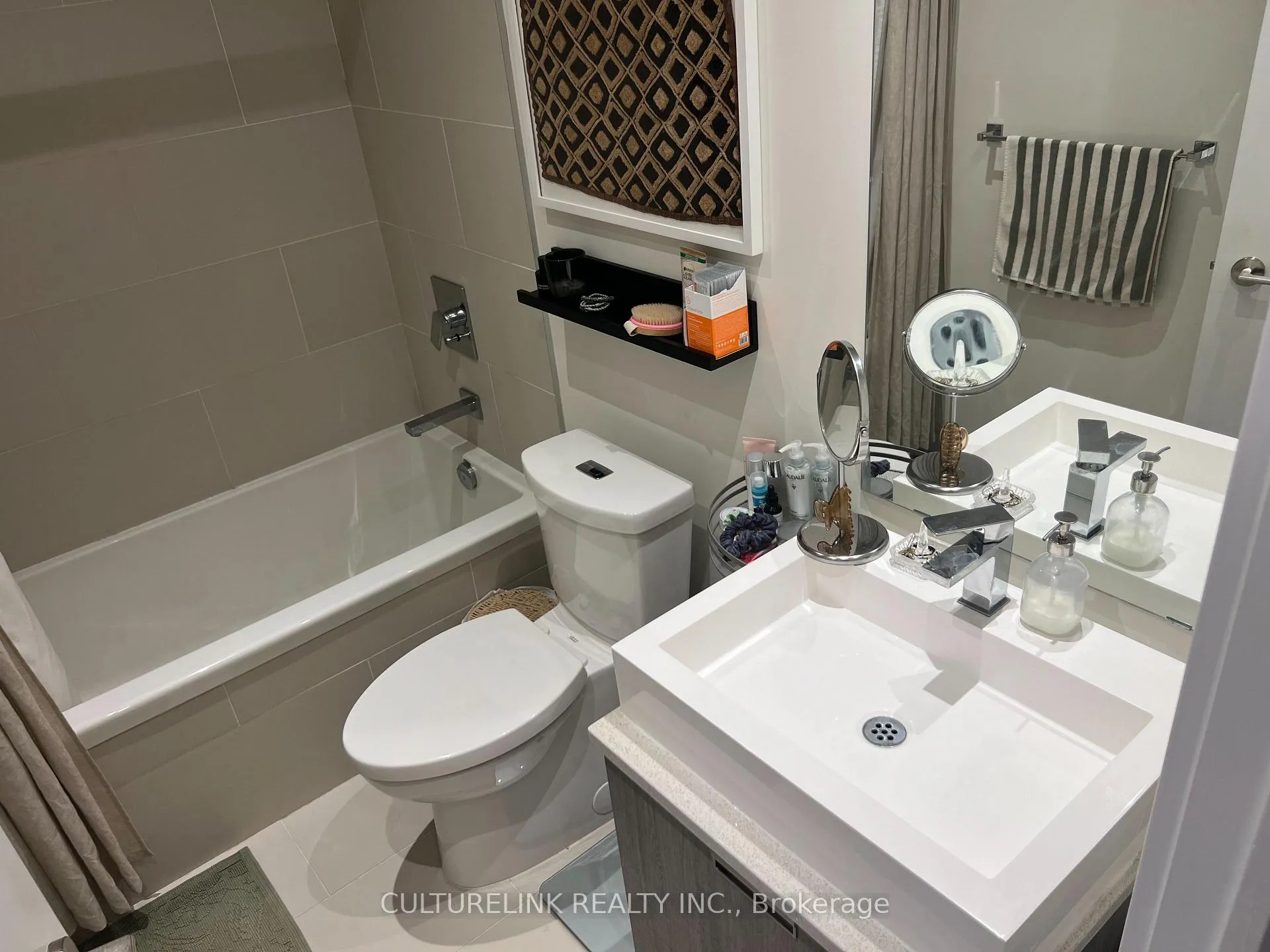 Photo 11 of Unit 203, 246 Logan Avenue, Toronto, South Riverdale — HOMEH