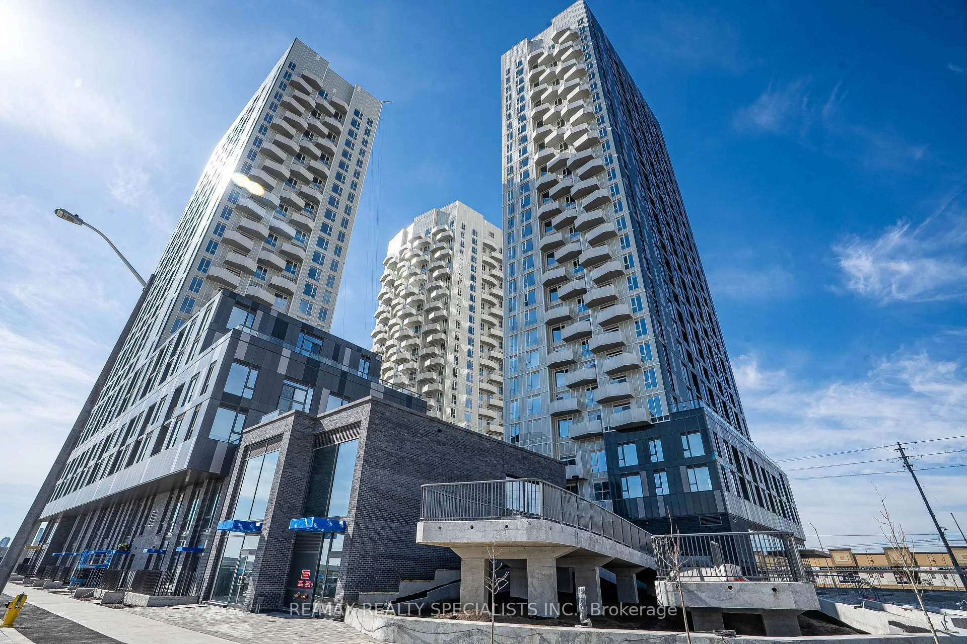 Photo 1 of Unit 1301, 474 Caldari Road, Vaughan, Concord — HOMEH