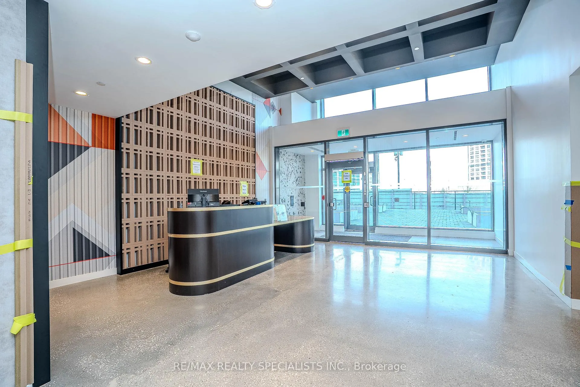 Photo 2 of Unit 1301, 474 Caldari Road, Vaughan, Concord — HOMEH