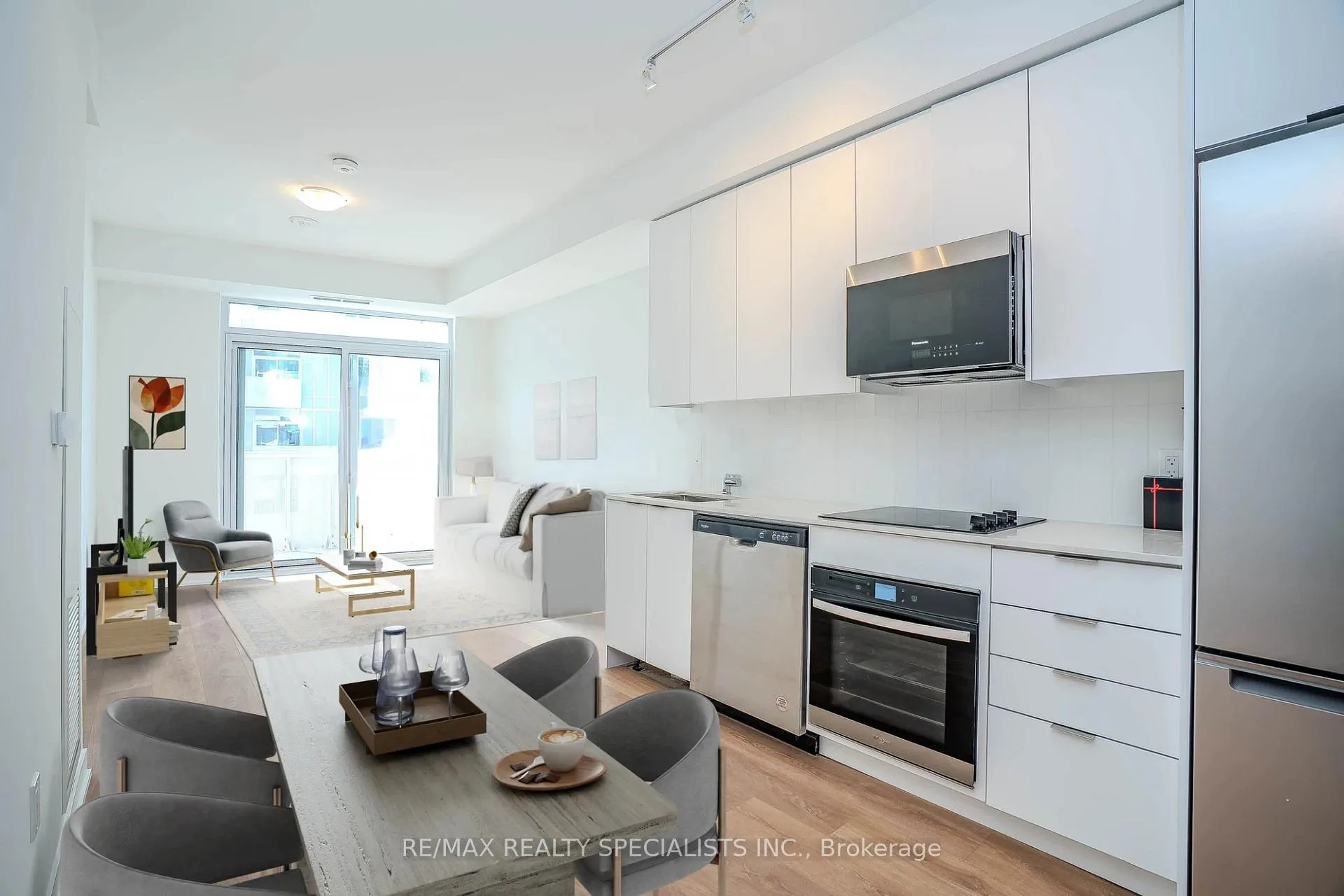 Photo 5 of Unit 1301, 474 Caldari Road, Vaughan, Concord — HOMEH