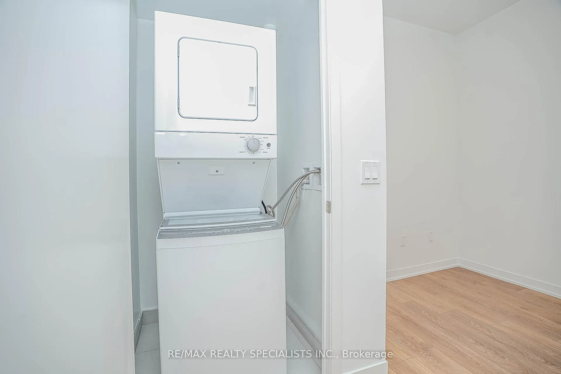 Photo 11 of Unit 1301, 474 Caldari Road, Vaughan, Concord — HOMEH
