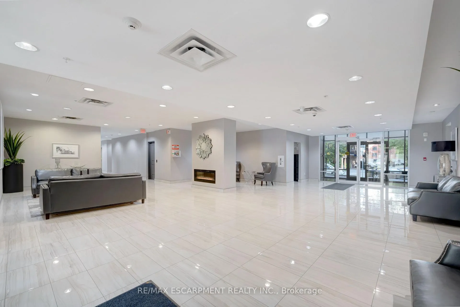 Photo 6 of Unit 606, 85 Robinson Street, Hamilton, Durand — HOMEH