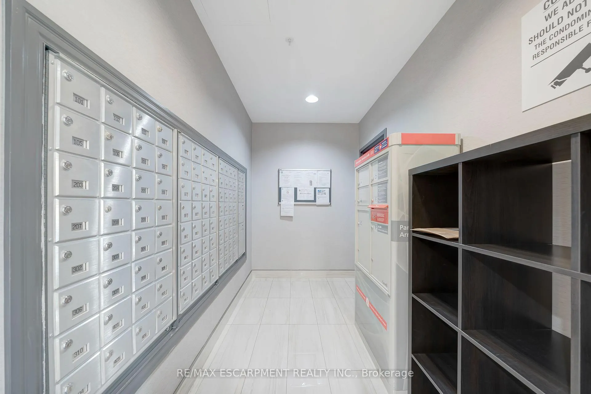 Photo 7 of Unit 606, 85 Robinson Street, Hamilton, Durand — HOMEH