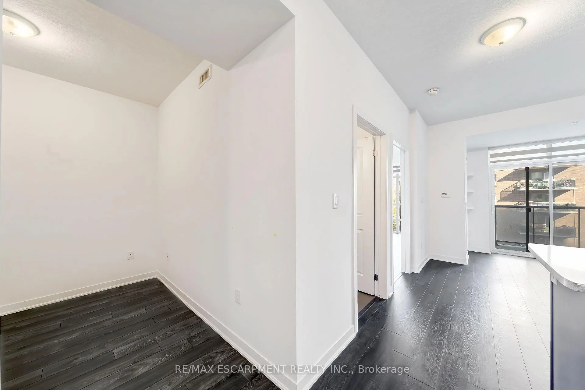 Photo 11 of Unit 606, 85 Robinson Street, Hamilton, Durand — HOMEH