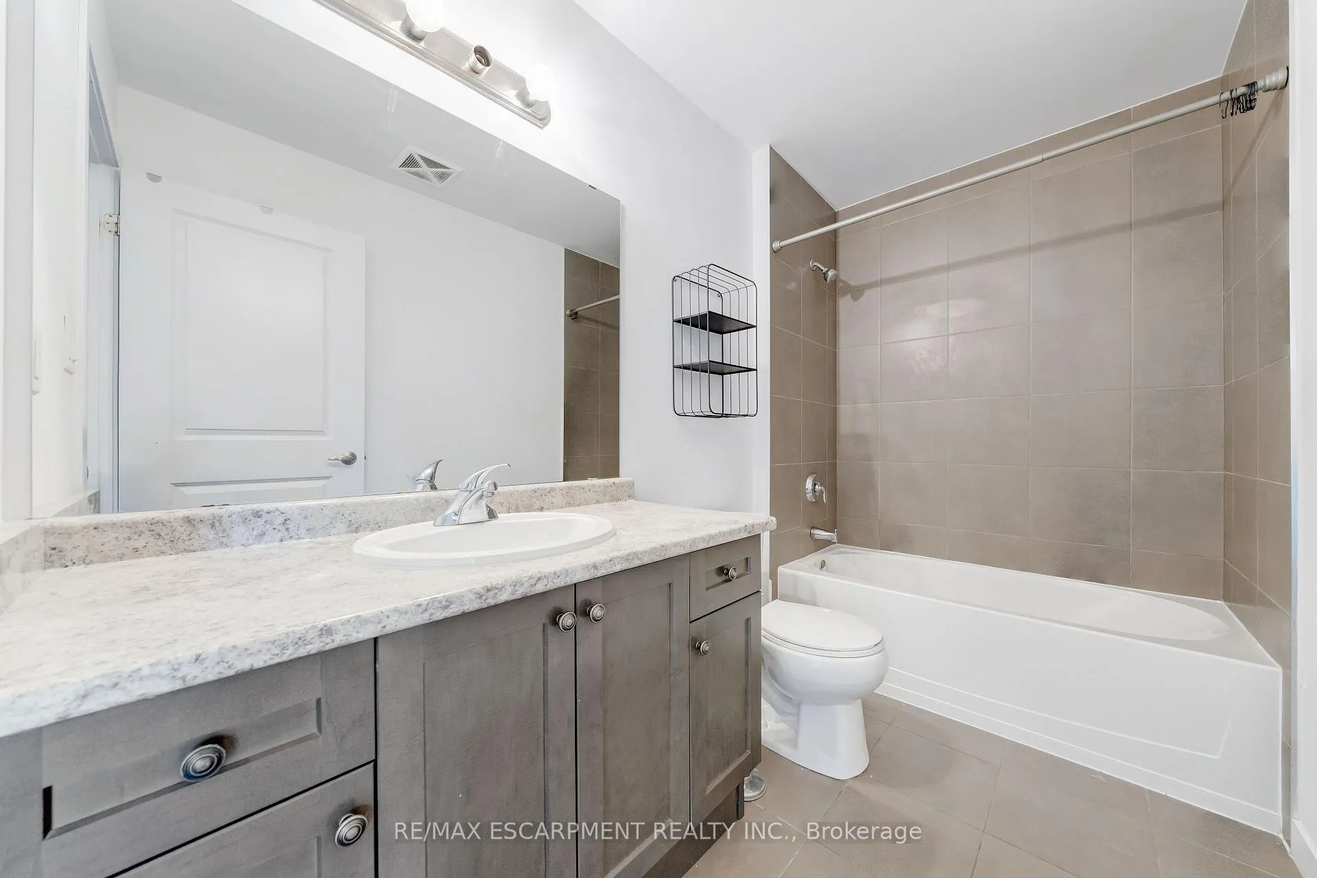 Photo 26 of Unit 606, 85 Robinson Street, Hamilton, Durand — HOMEH