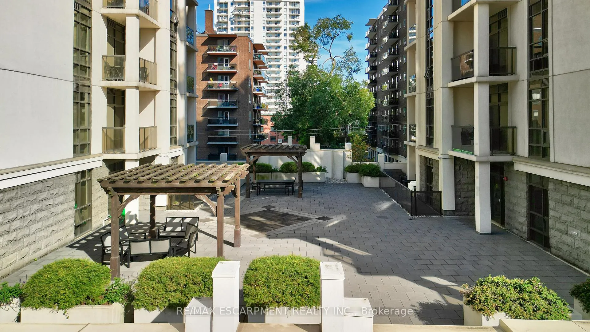 Photo 32 of Unit 606, 85 Robinson Street, Hamilton, Durand — HOMEH