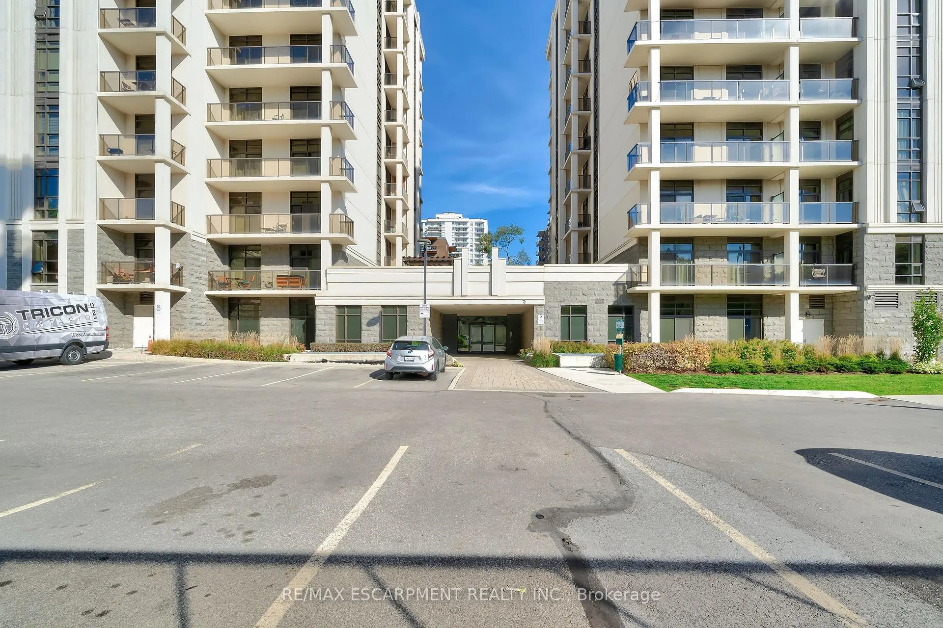 Photo 33 of Unit 606, 85 Robinson Street, Hamilton, Durand — HOMEH
