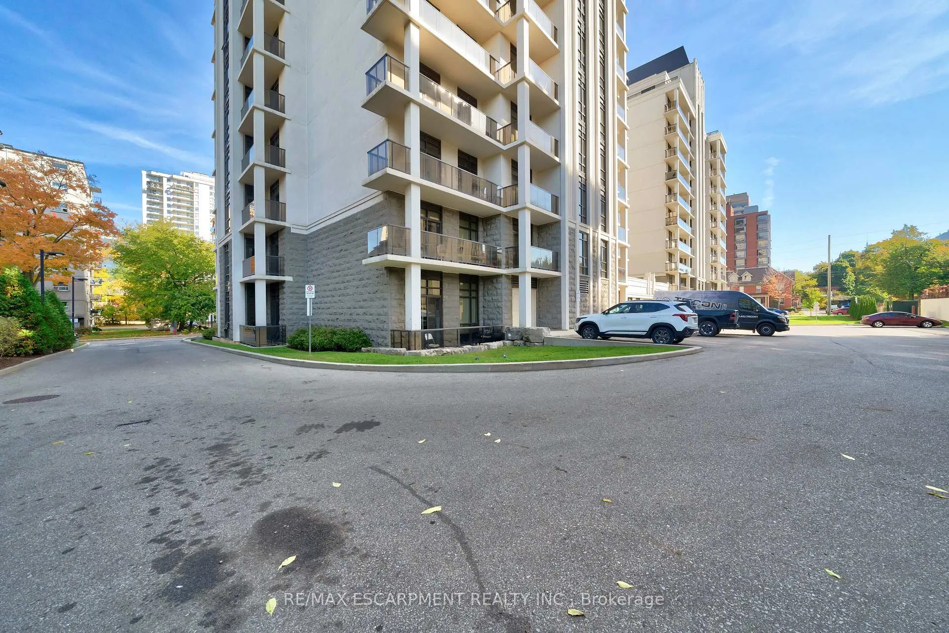 Photo 34 of Unit 606, 85 Robinson Street, Hamilton, Durand — HOMEH