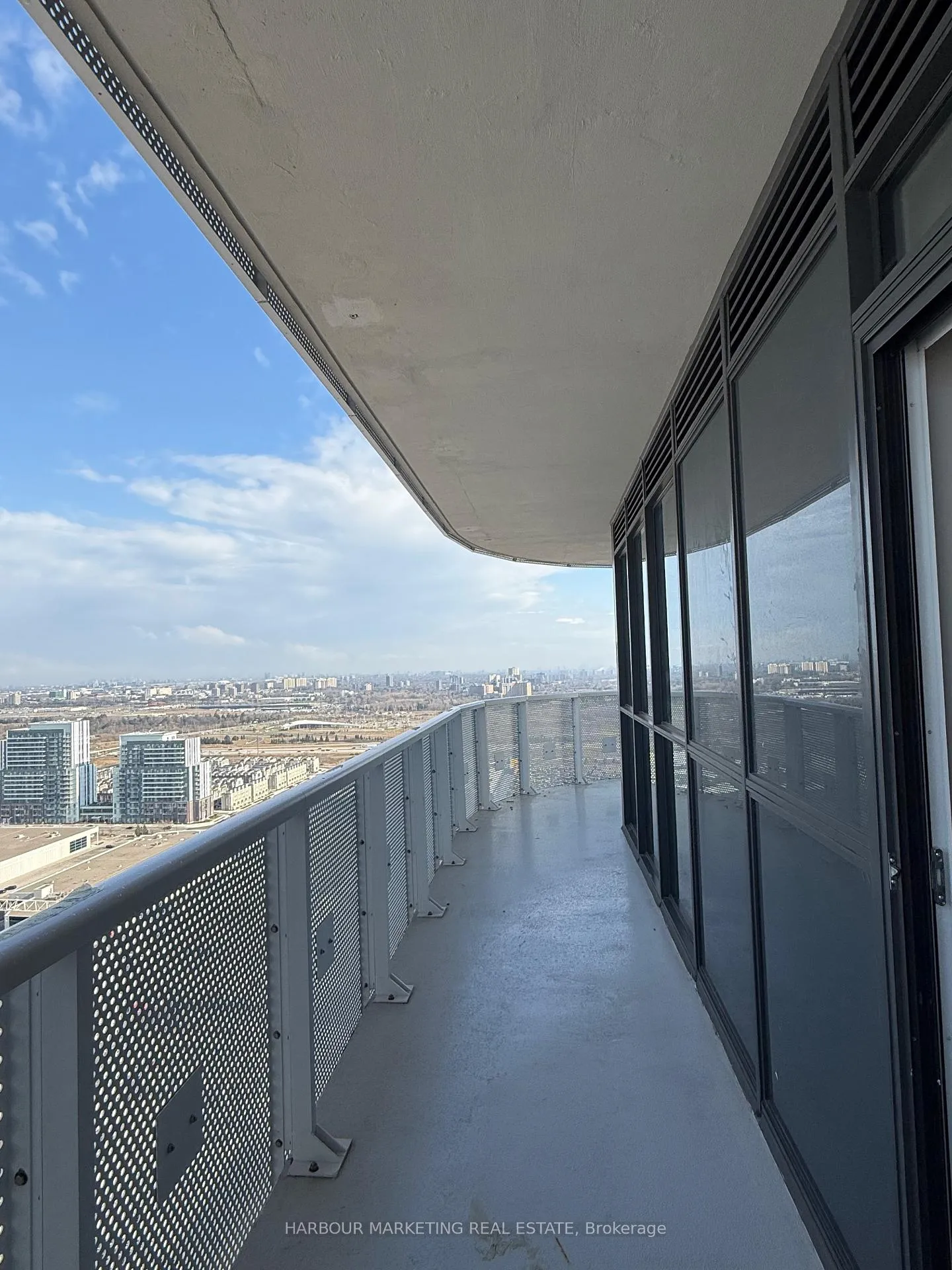 Photo 7 of Unit 3502, 225 Commerce St Street, Vaughan, Vaughan Corporate Centre — HOMEH