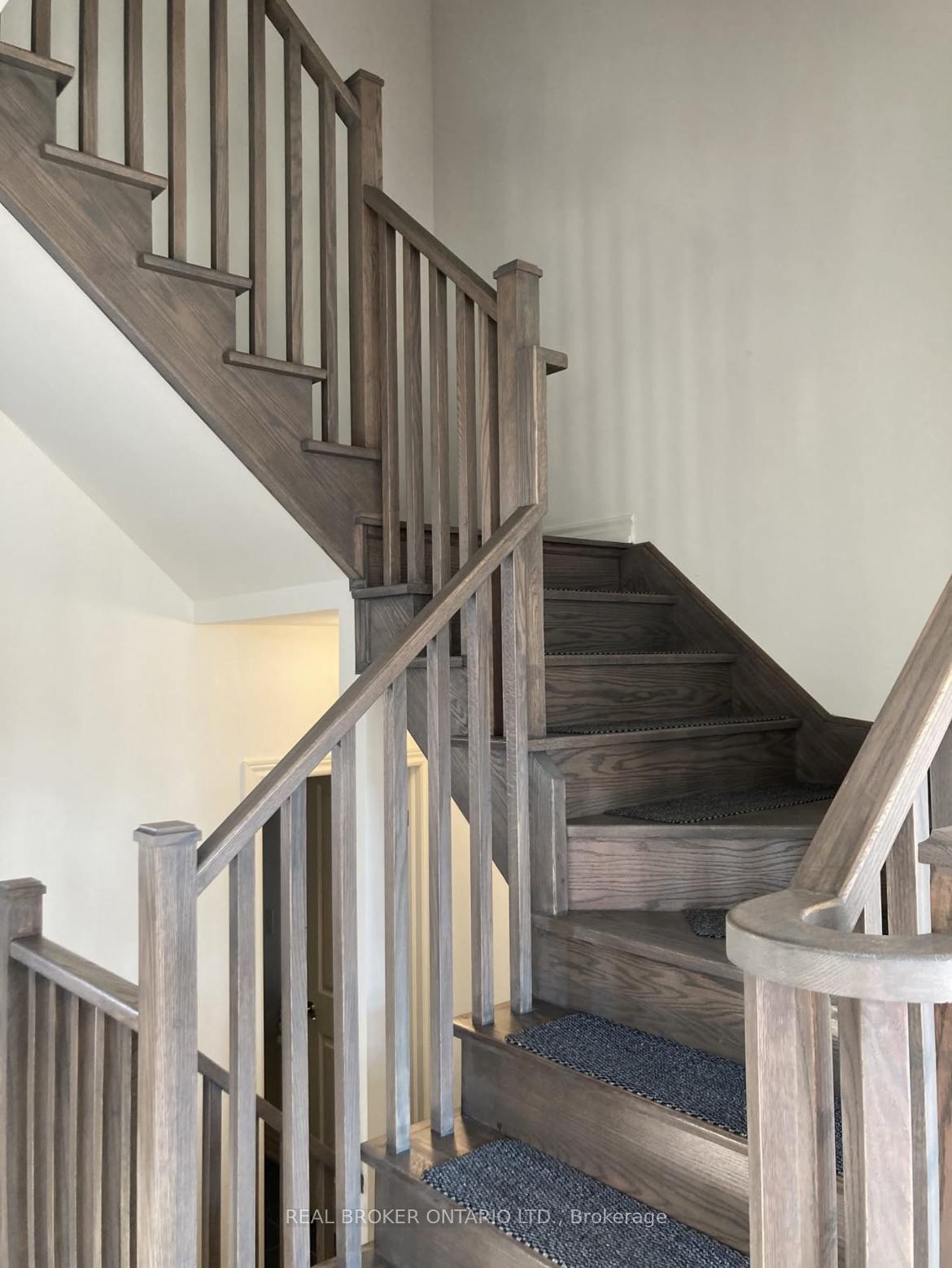 Photo 8 of 102 Elephant Hill Drive, Clarington, Bowmanville — HOMEH