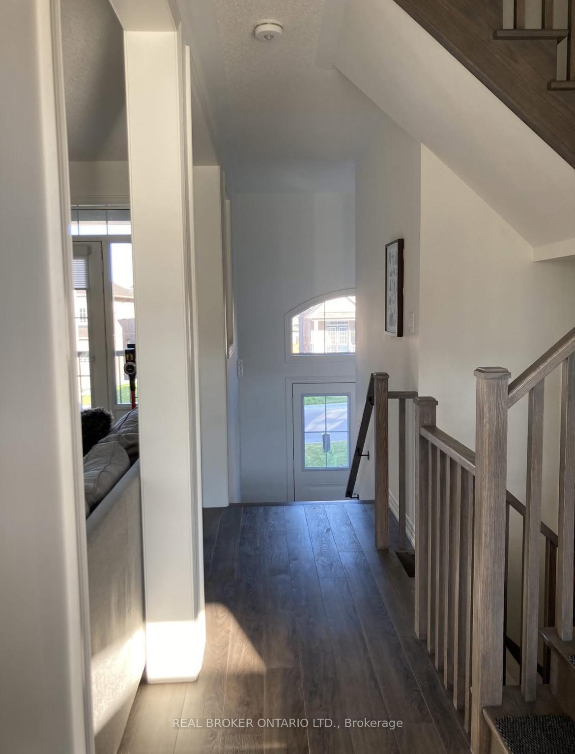 Photo 9 of 102 Elephant Hill Drive, Clarington, Bowmanville — HOMEH
